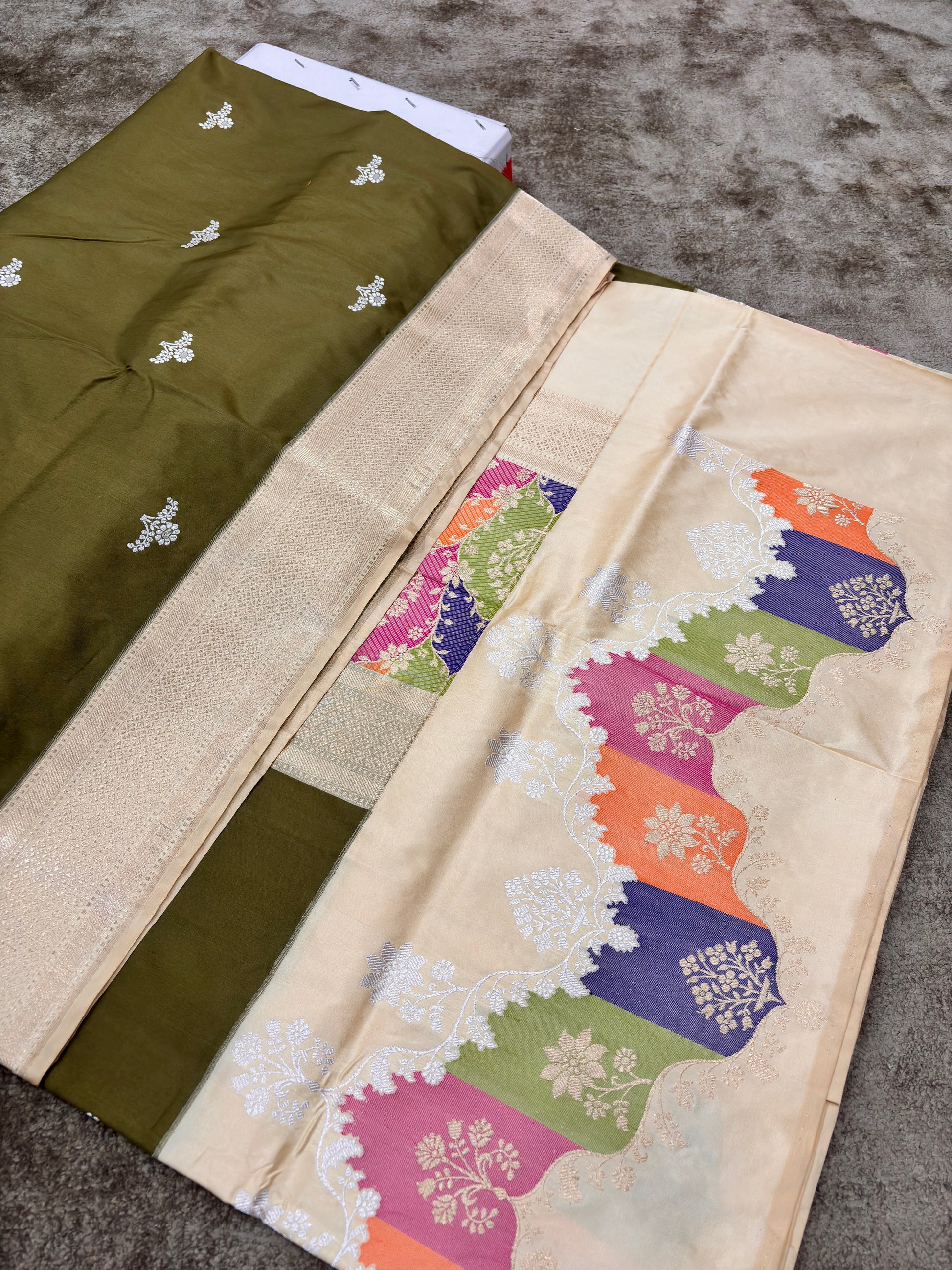 olive green Pure Katan Silk Banarasi Kadhwa Rangkaat Border Ultra-Rich Saree