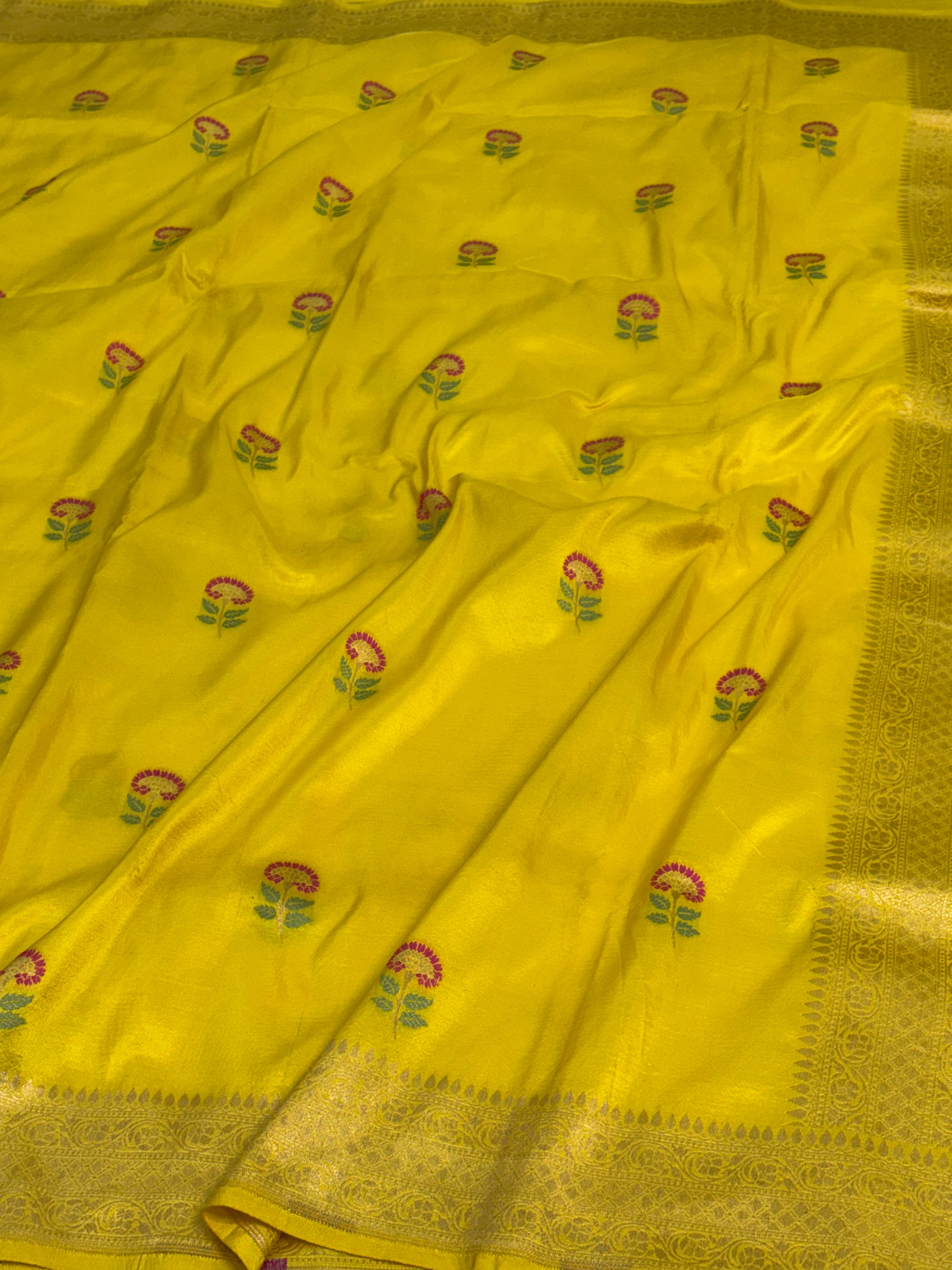 Yellow Tanchui Banarasi Saree with Araj Meenakari Motifs
