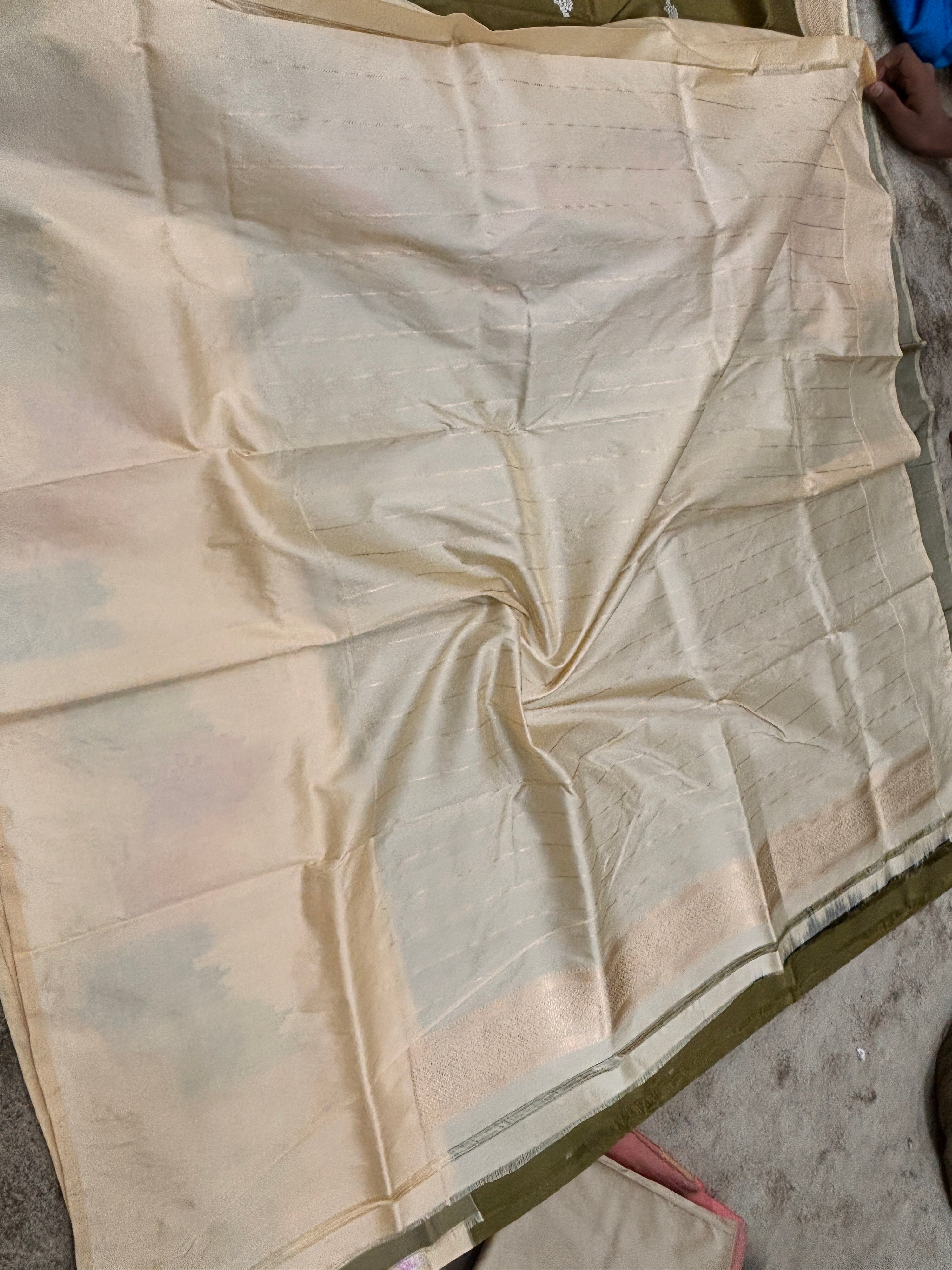 Pure Banarasi Katan Silk Kadhwa Rangkaat Border Ultra-Rich Saree