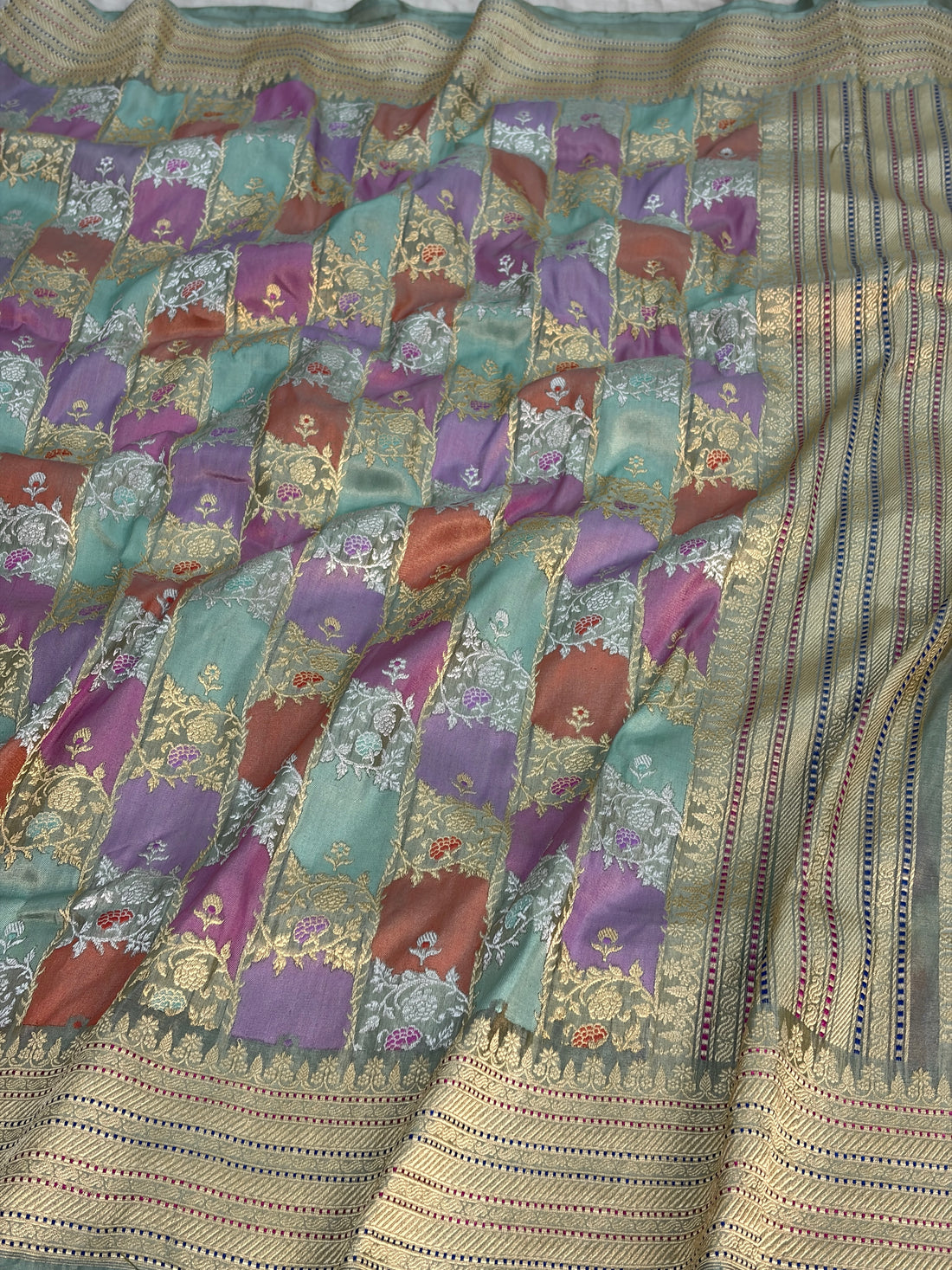 Sea Green Handwoven Pure Banarasi Rangkaat Saree