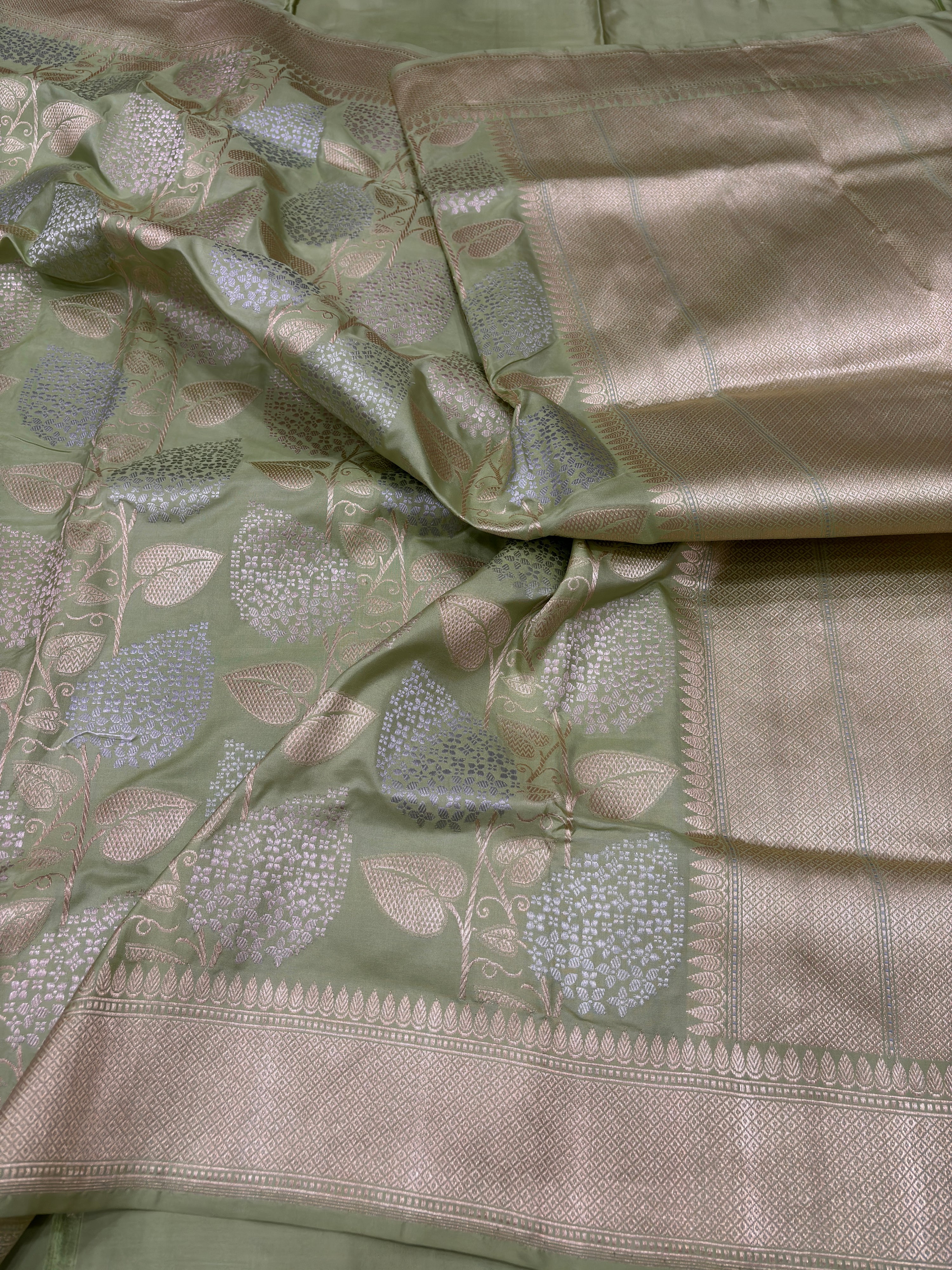 Pure Banarasi Katan Silk Saree with Leaf Motif Rupa Sona Jaal Weaving