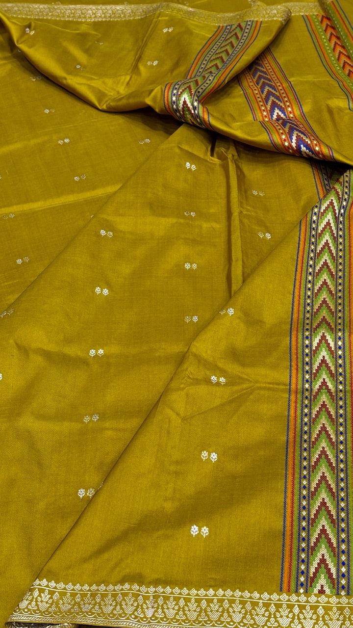 Musterd Yellow Banarasi Katan Silk Handwoven Saree