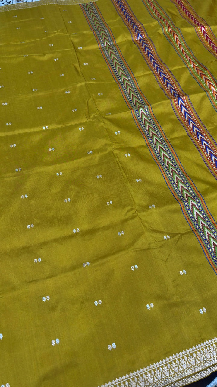 Musterd Yellow Banarasi Katan Silk Handwoven Saree