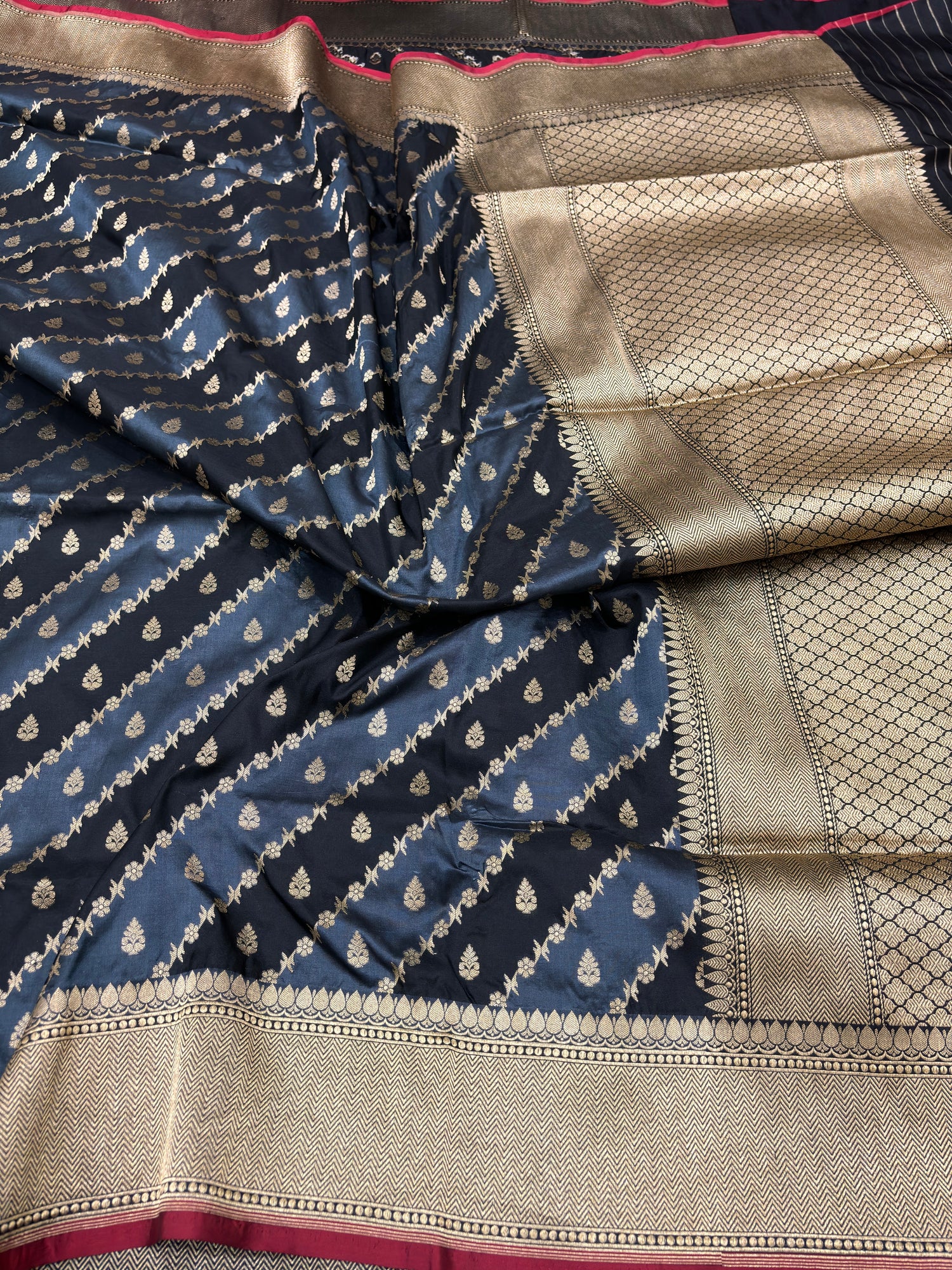 Banarasi Pure Katan Silk Saree  Weaving with Cutwork Design