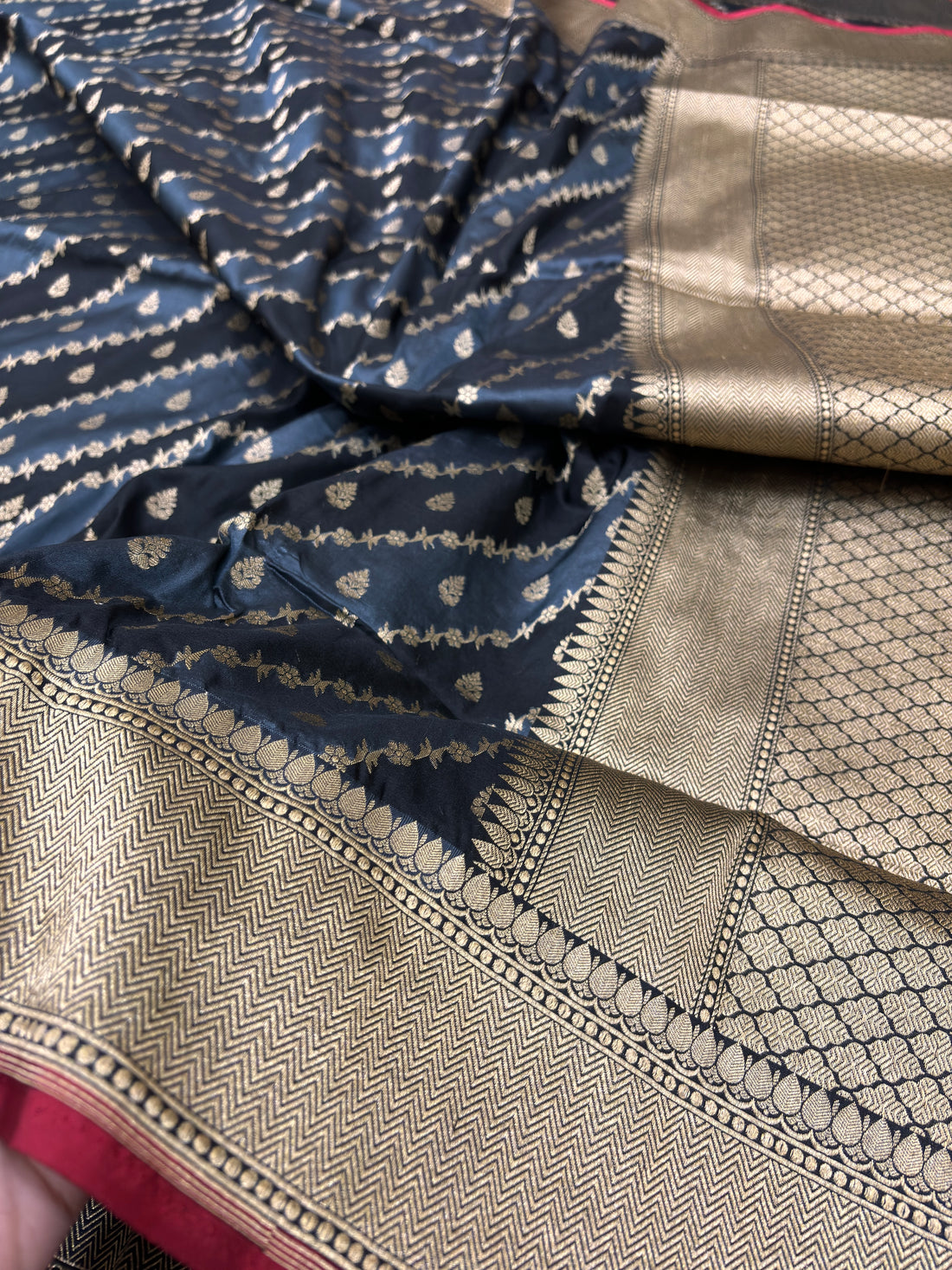 Banarasi Pure Katan Silk Saree  Weaving with Cutwork Design