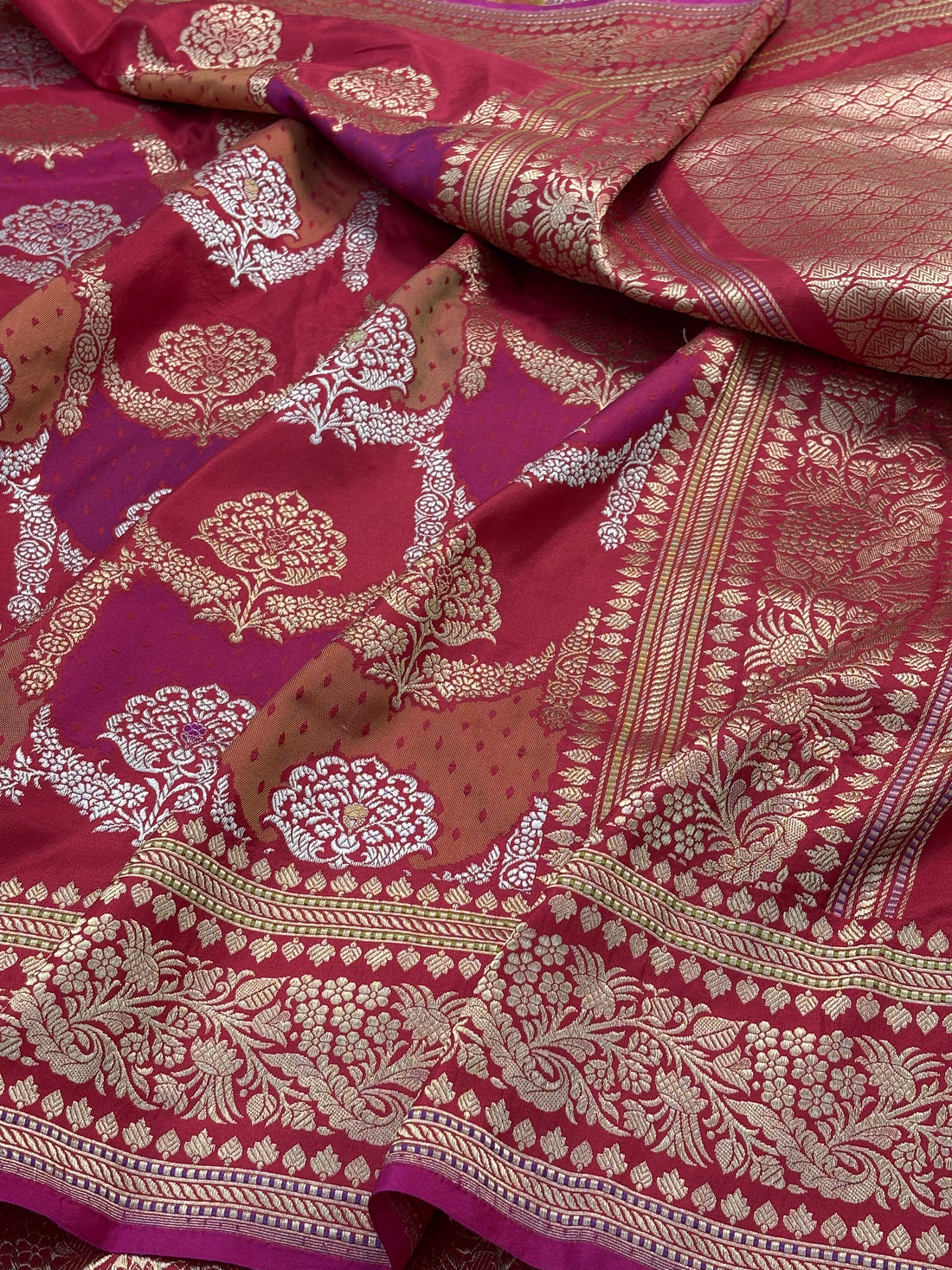 Red Pure Banarasi Rankaat Handwoven Saree