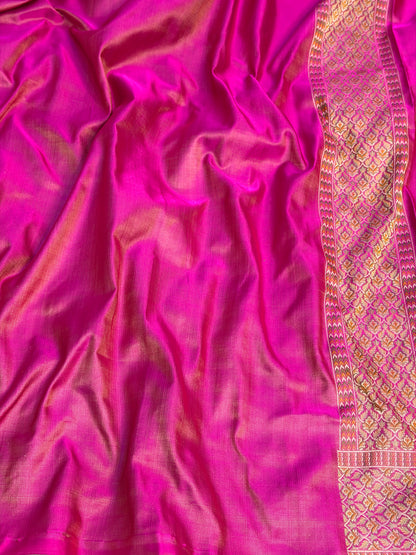 Rani Handwoven Pure Banarasi Satin Tanchoi Silk Saree