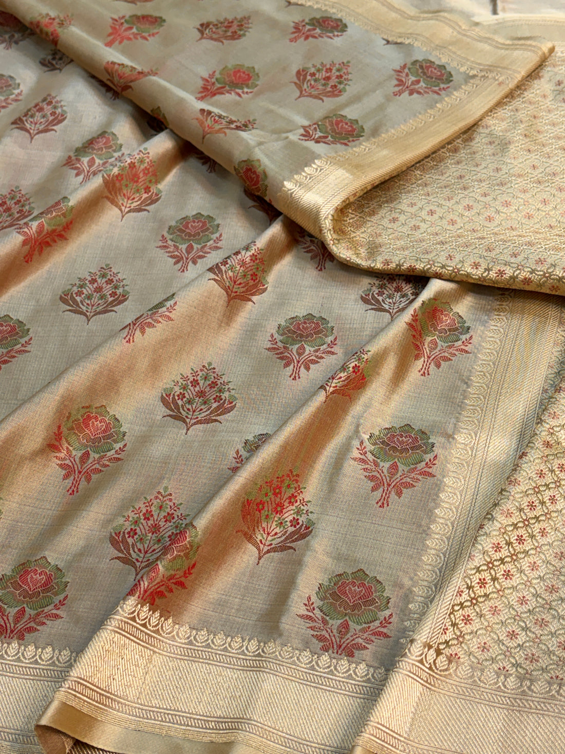 Champagne Ivory Handwoven Pure Banarasi Satin Tanchoi Silk Saree