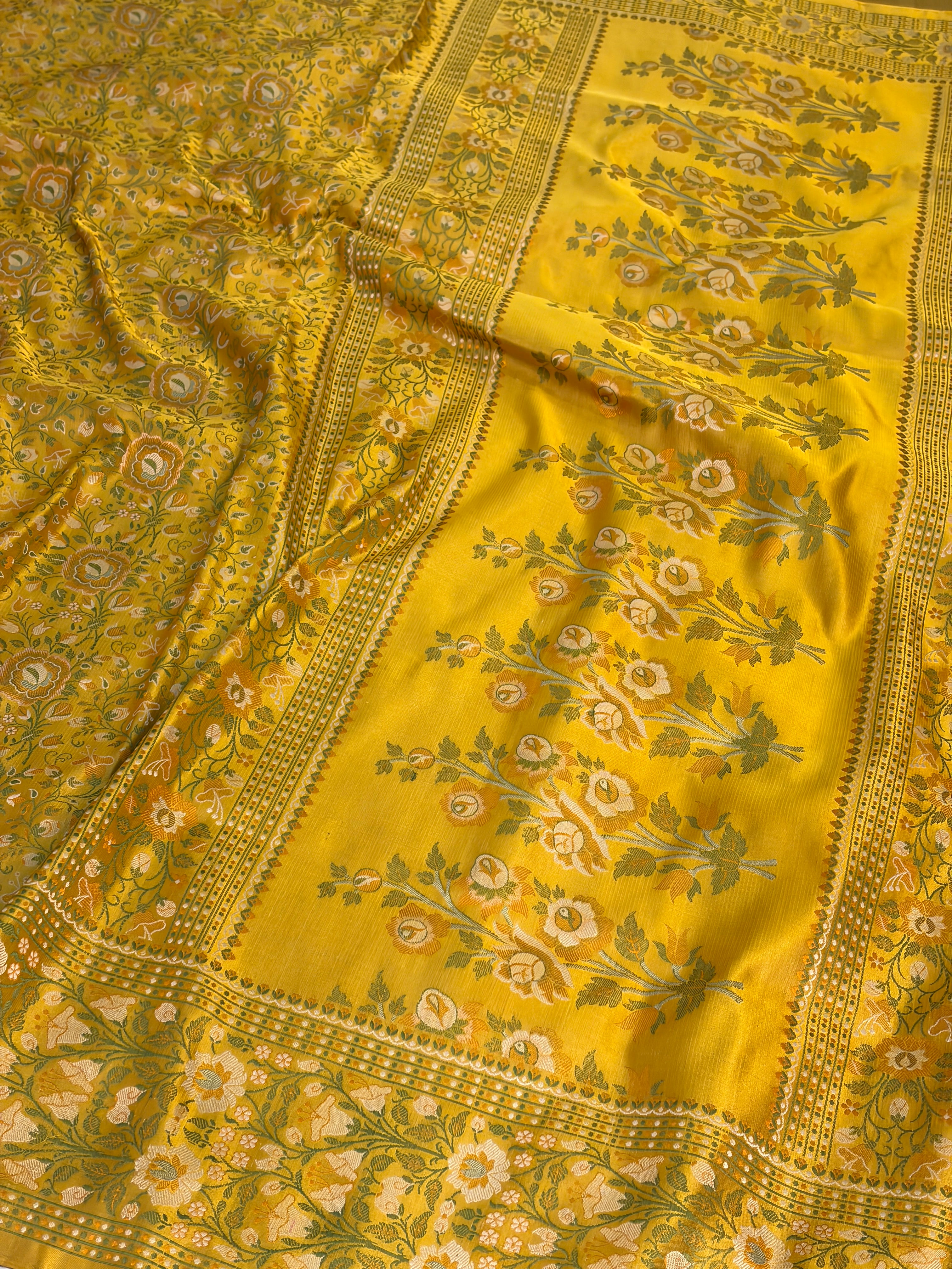 Yellow Handwoven Pure Banarasi Satin Tanchoi Silk Saree