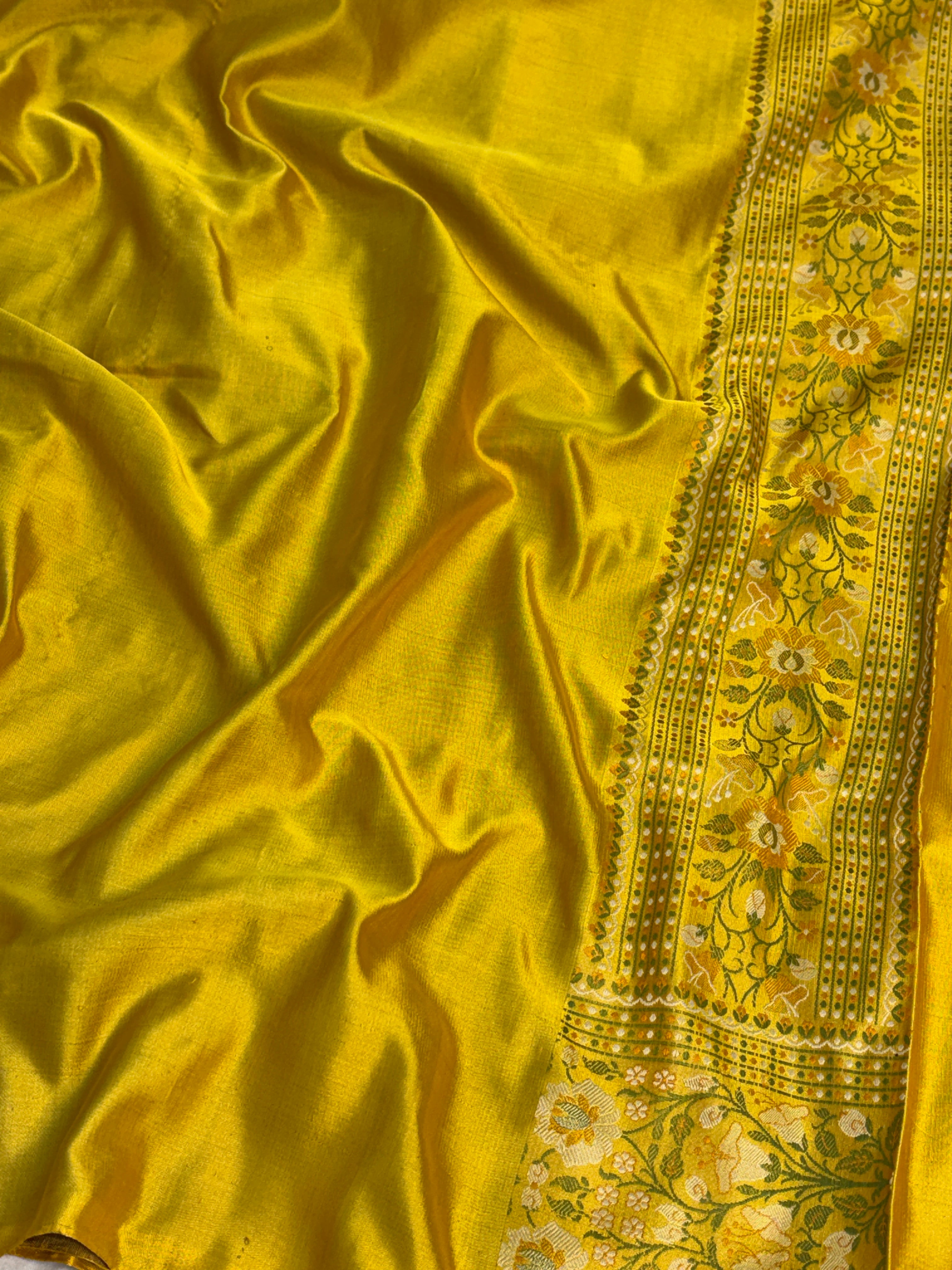 Yellow Handwoven Pure Banarasi Satin Tanchoi Silk Saree