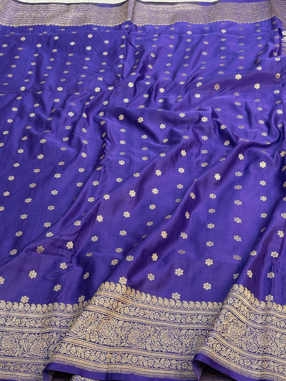 Dark Lavender Handwoven Banarasi Satin Silk Saree