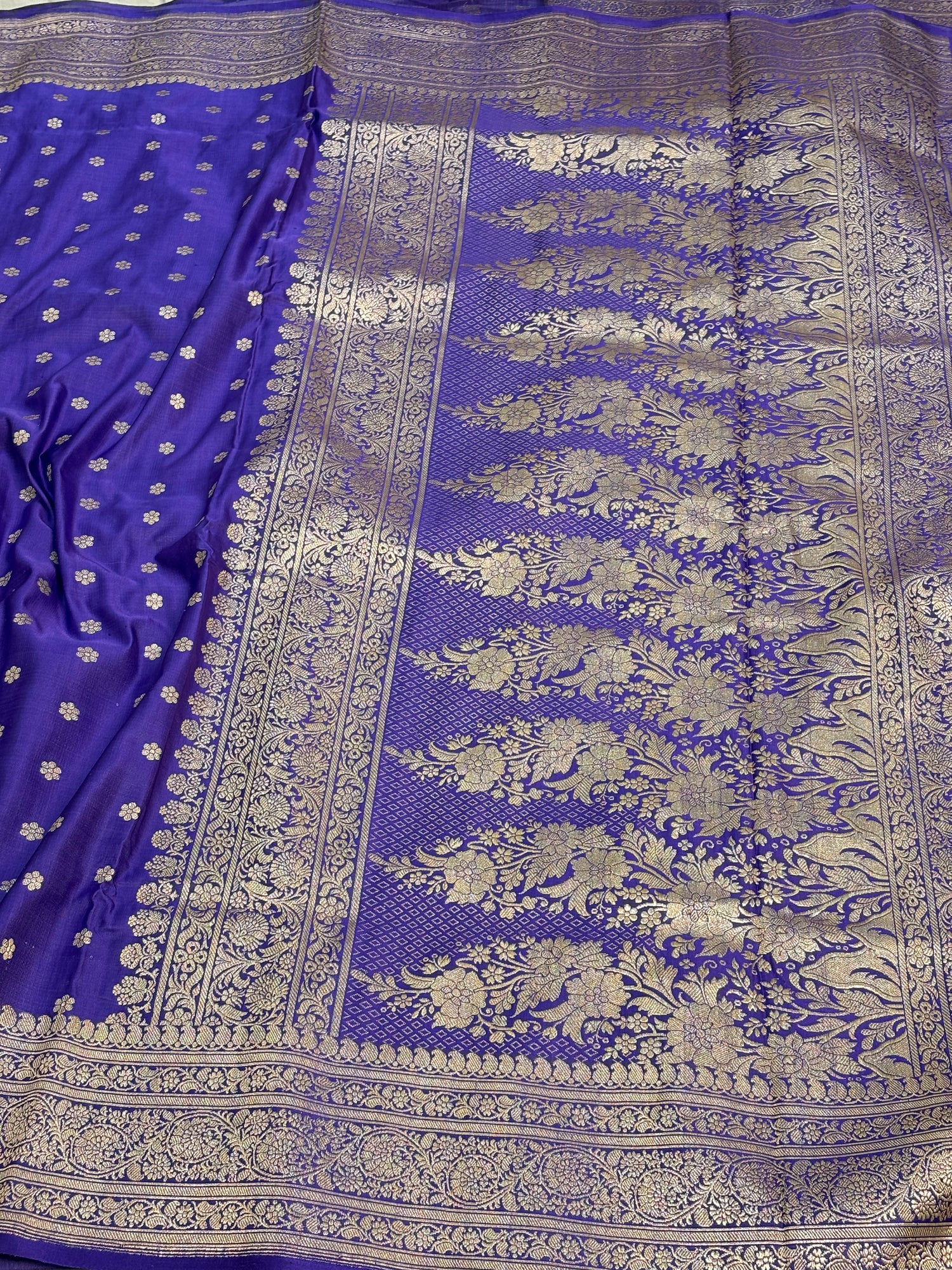 Dark Lavender Handwoven Banarasi Satin Silk Saree