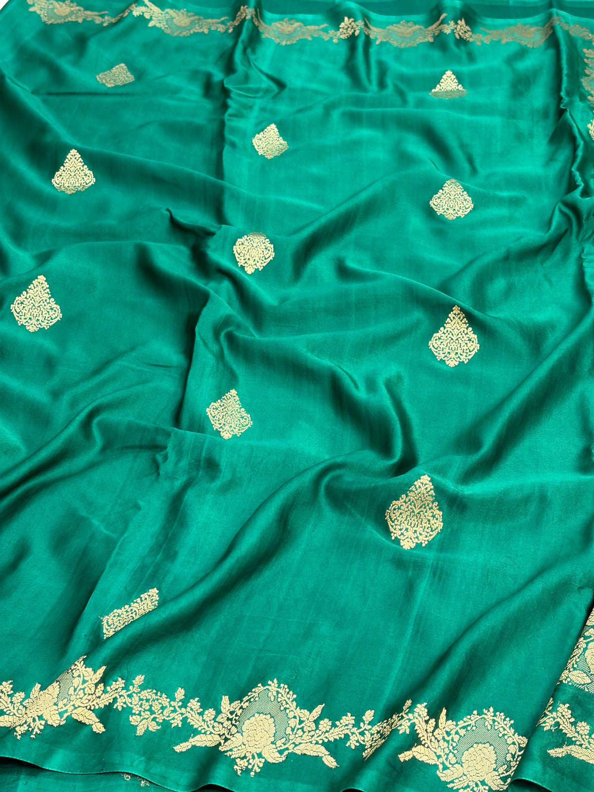 Green Handwoven Pure Mashru Banarasi Satin Silk Saree