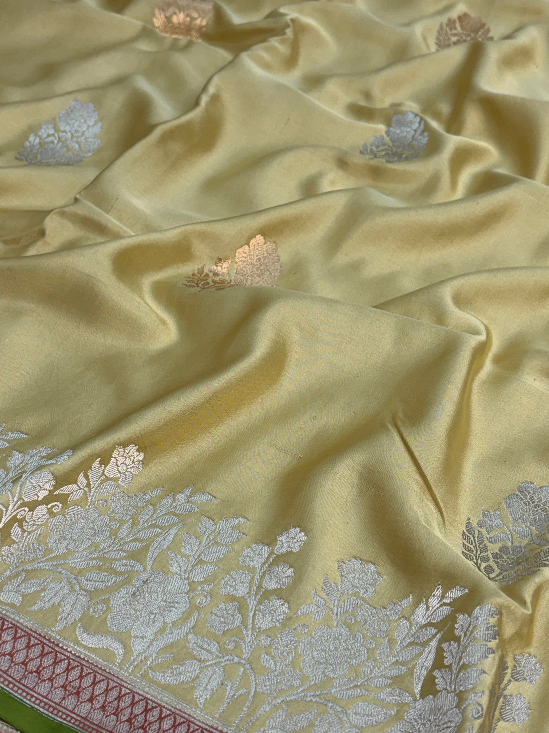 Lemon Yellow Handwoven Pure Mashru Banarasi Satin Silk Saree