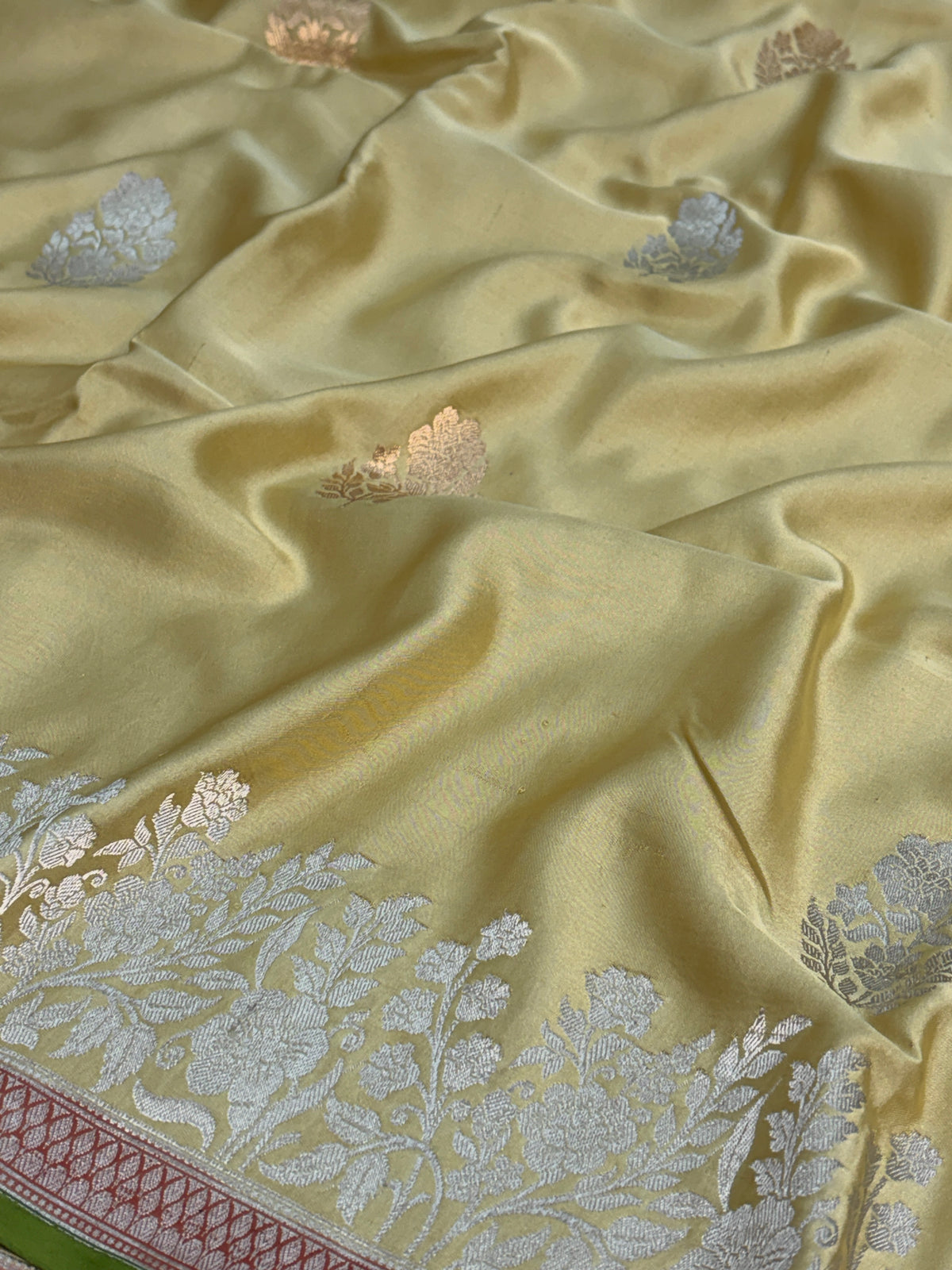 Lemon Yellow Handwoven Pure Mashru Banarasi Satin Silk Saree