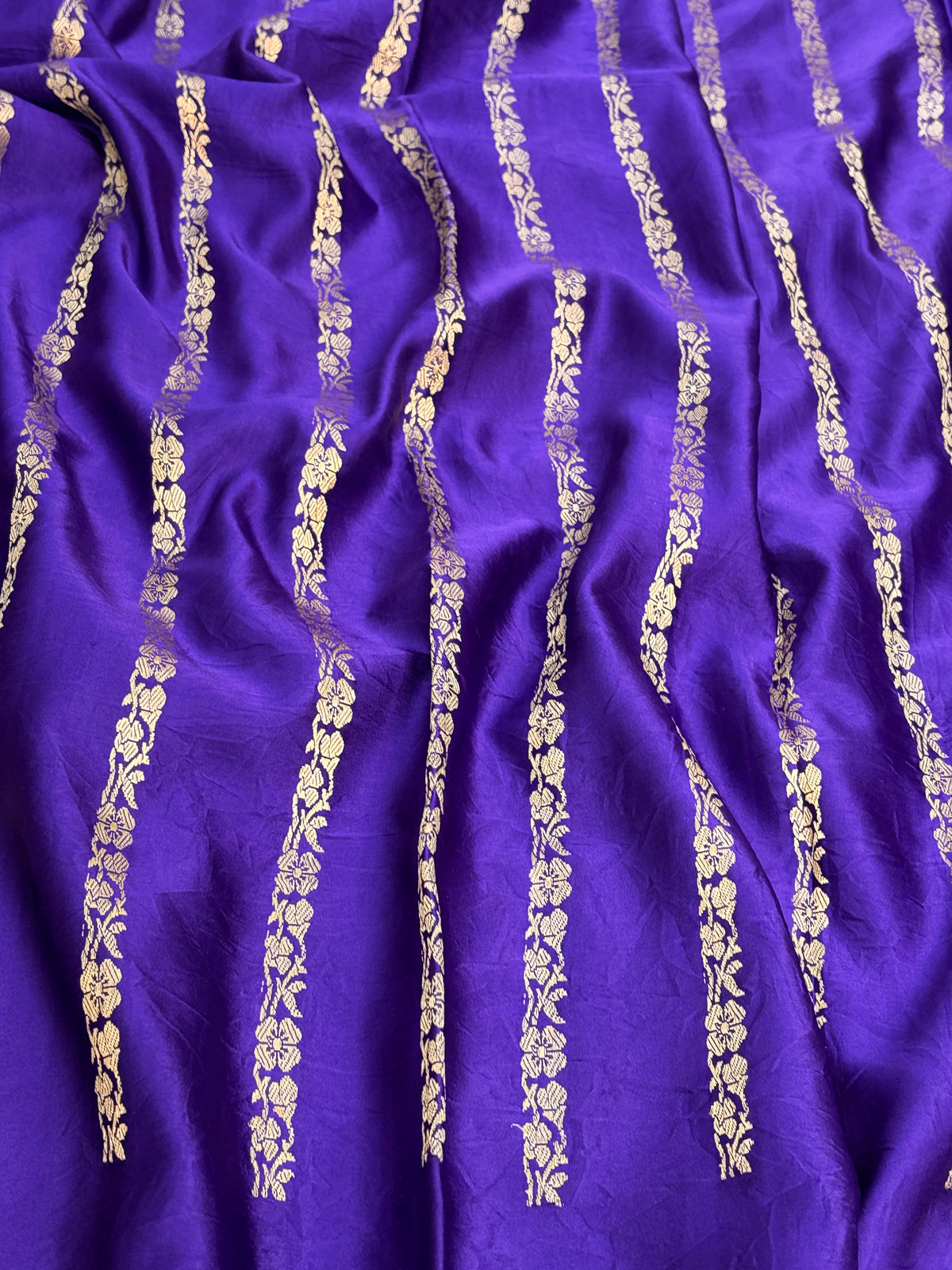 Purple Handwoven Pure Mashru Banarasi Satin Silk Saree