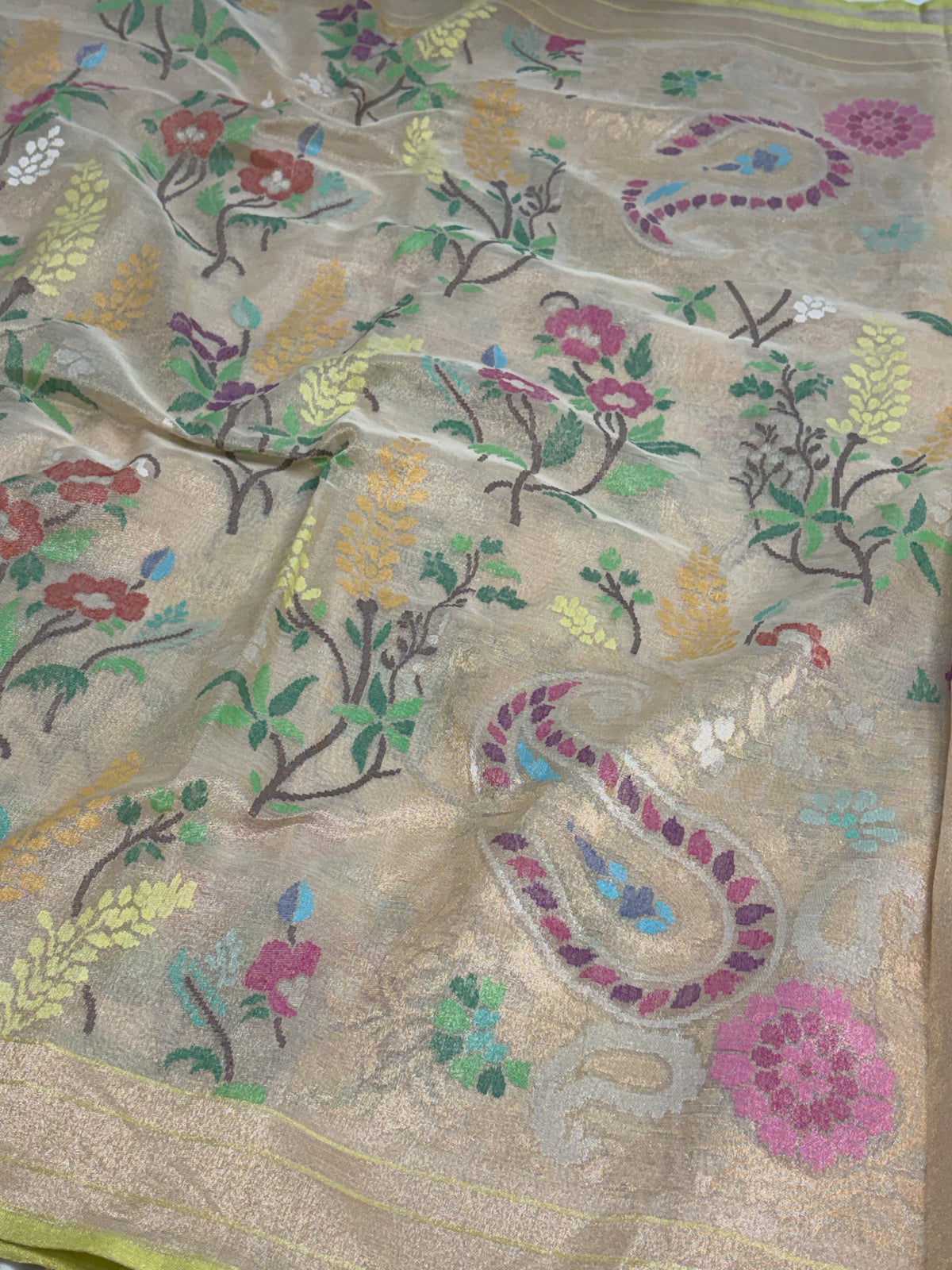 Ivory Handwoven Real Zari Exclusive Jamdani Tissue Saree