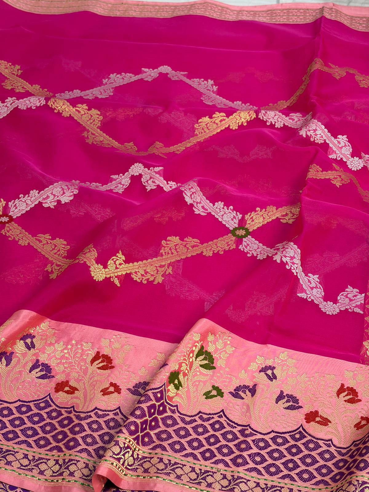 Rani Pink Handwoven Pure Banarasi Kora Silk Saree with Baby Pink Kadhiyal Border