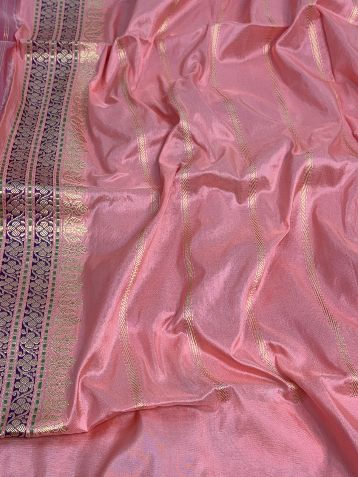 Rani Pink Handwoven Pure Banarasi Kora Silk Saree with Baby Pink Kadhiyal Border