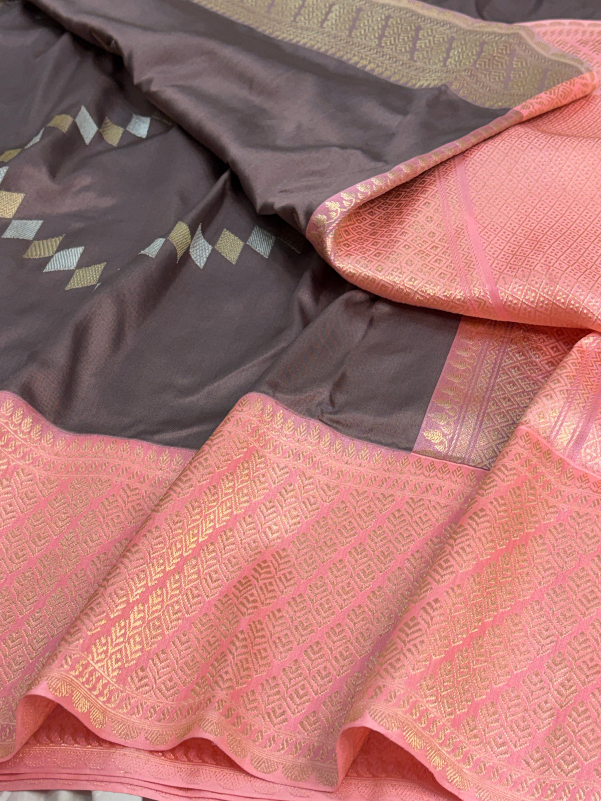 Deep taupe brown handwoven pure Banarasi EKTARA silk saree