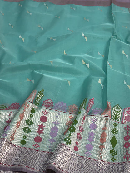 Sea Green Handwoven Pure Banarasi Kora Silk Saree with Kadhiyal Border