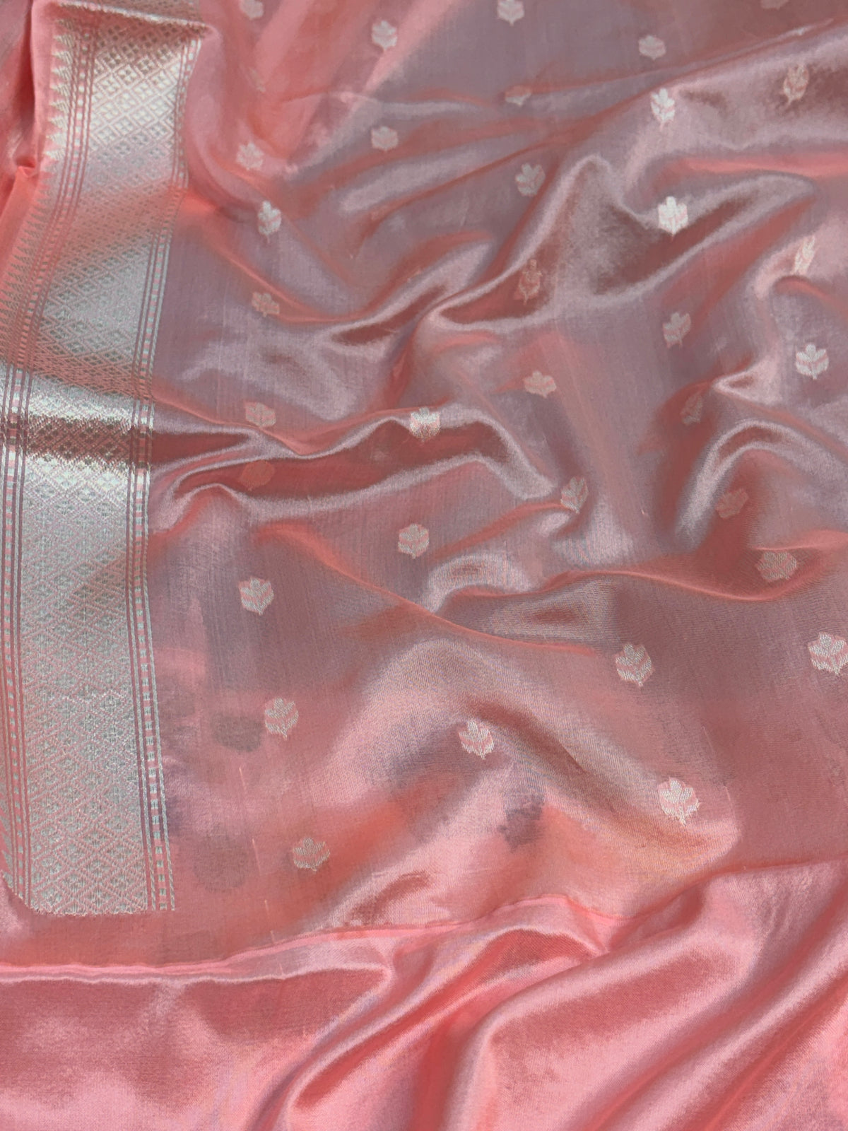 Grey Handwoven Pure BANARASI Kora Silk Saree with Baby Pink KADHIYAL Border