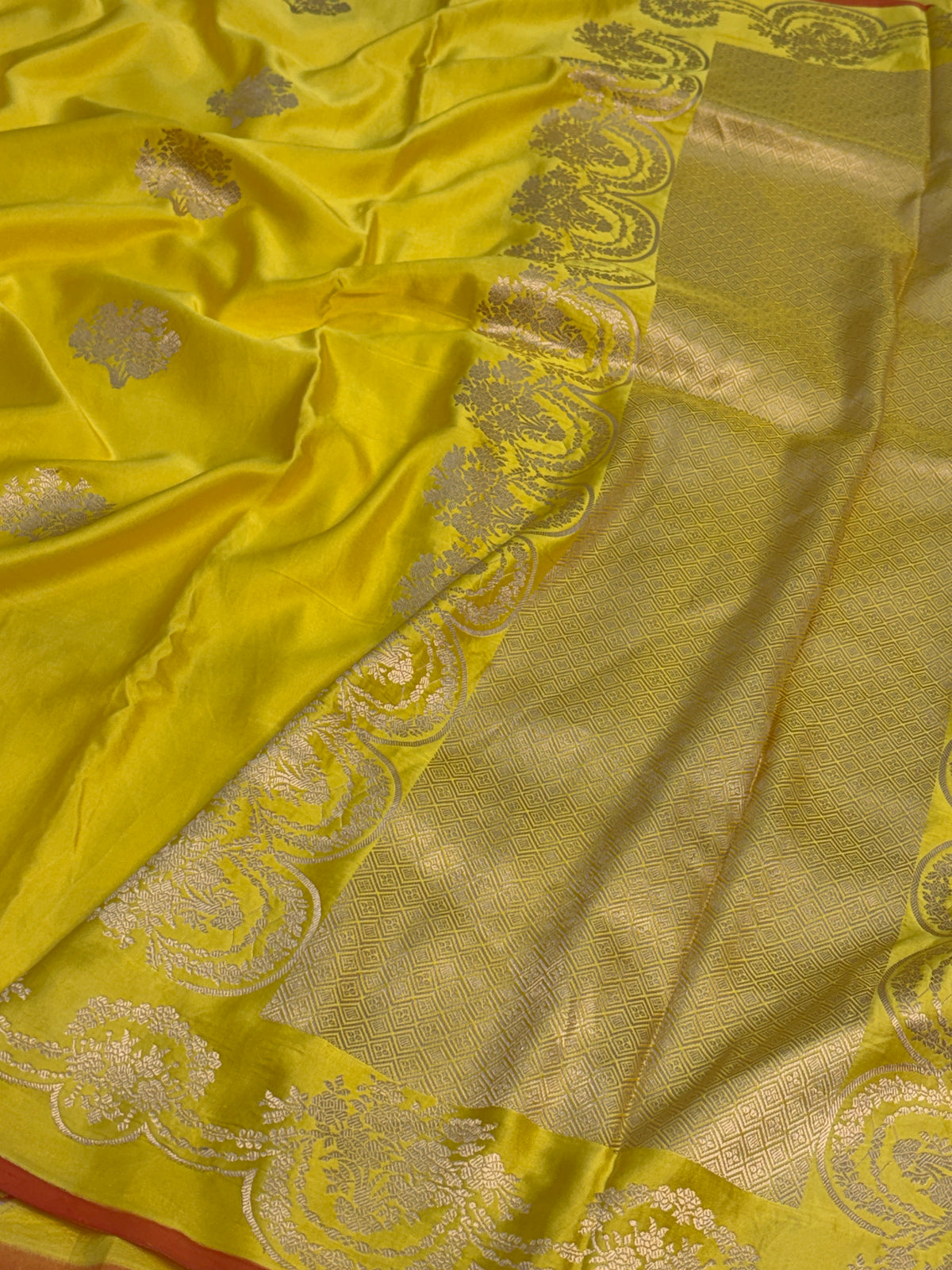 Lemon Yellow Handwoven Pure MASHRU BANARASI Satin Silk Saree
