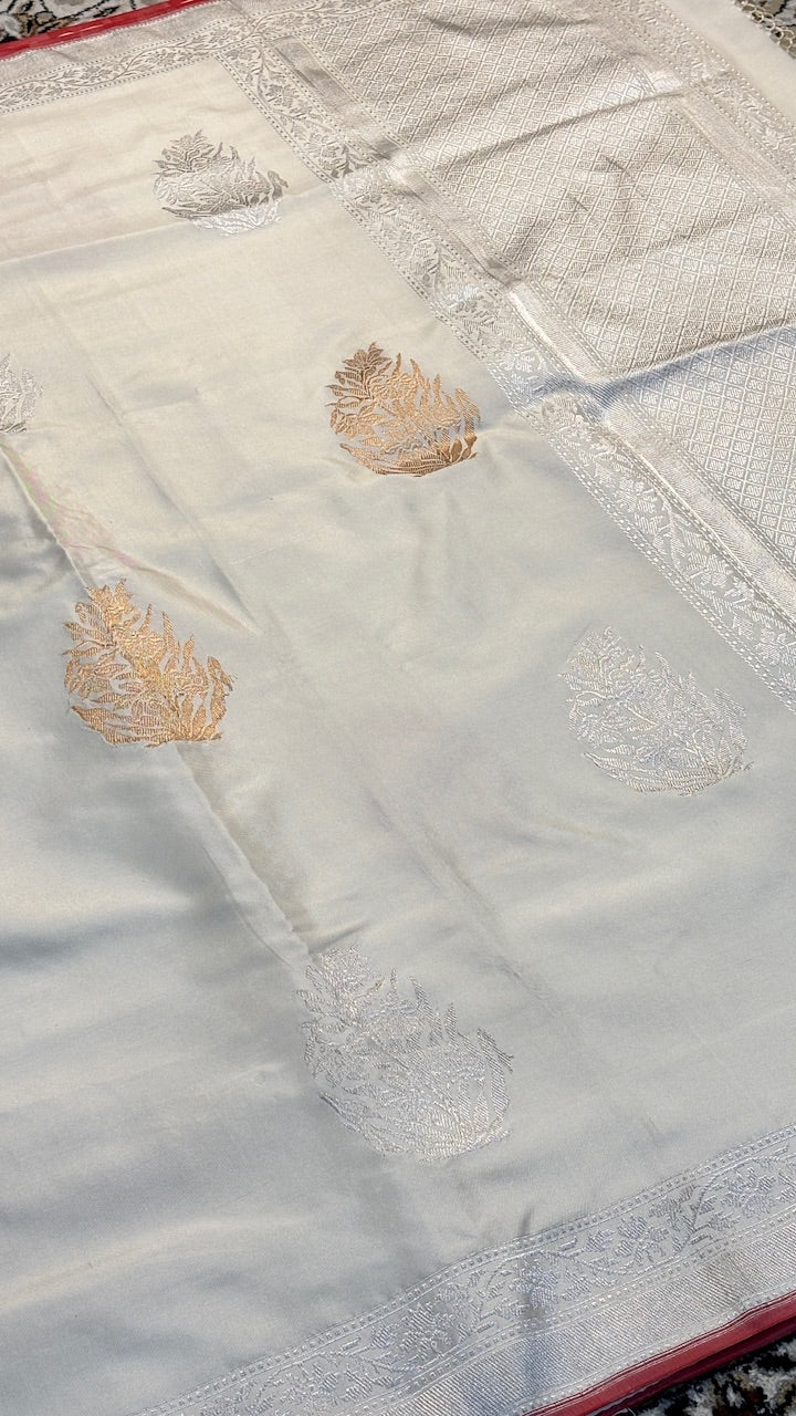 Ivory Pure Banarasi Ektara  Silk Handwoven Saree