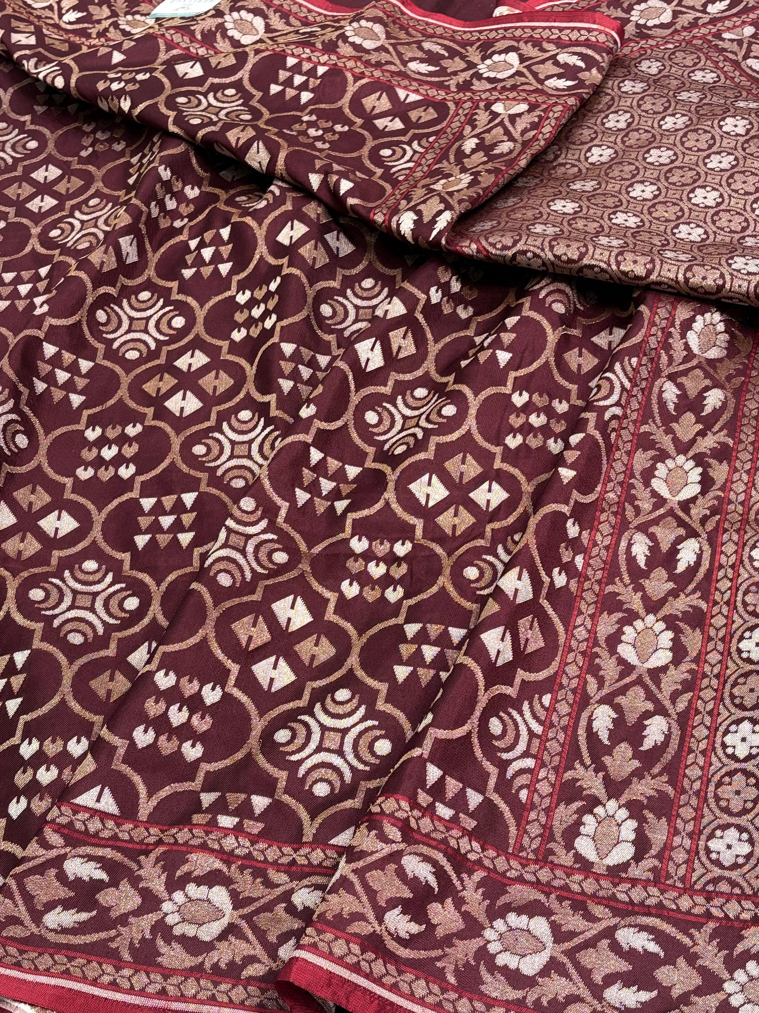 Wine Silk Jamdani Handwoven Banarasi Saree with Zari Border