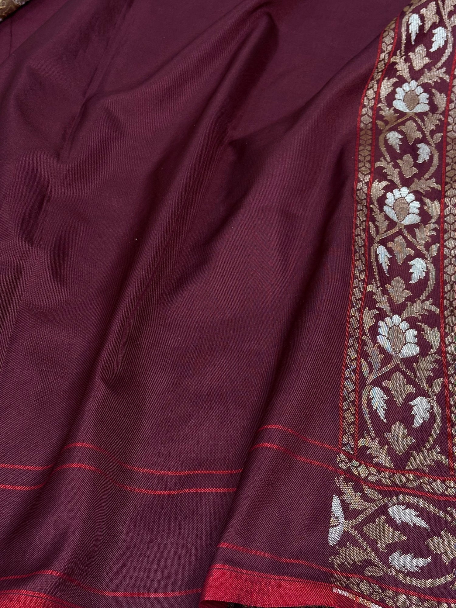 Wine Silk Jamdani Handwoven Banarasi Saree with Zari Border