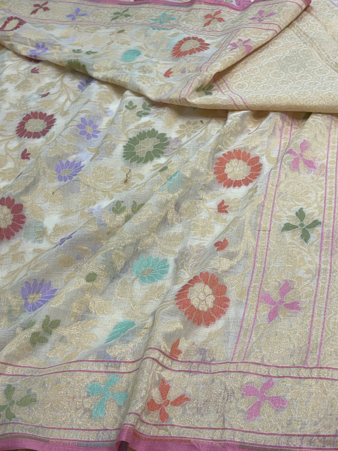 Ivory Cotton Jamdani Handwoven Saree