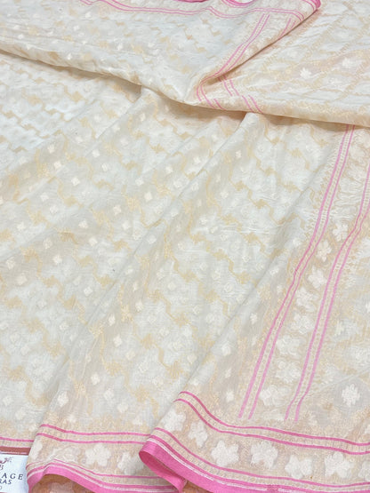 Off White Cotton Jamdani Handwoven Saree