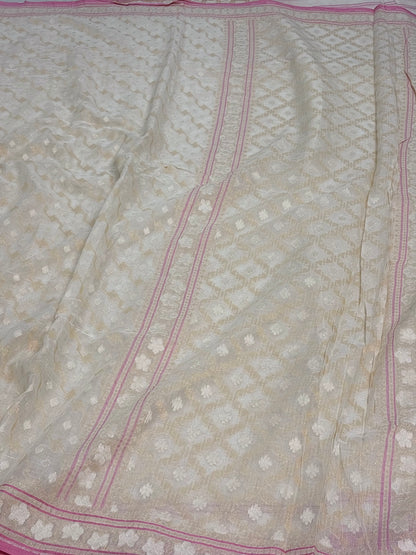 Off White Cotton Jamdani Handwoven Saree