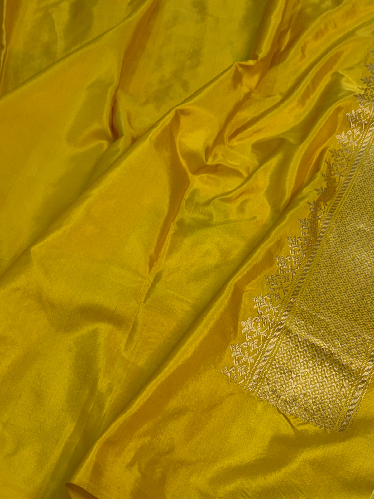 Yellow Handwoven Pure BANARASI Katan Silk Saree