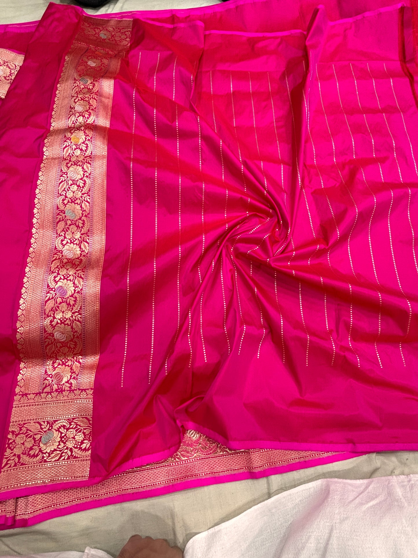 Pure Banarasi Bridal Kadhwa Weave Saree with Meenakari