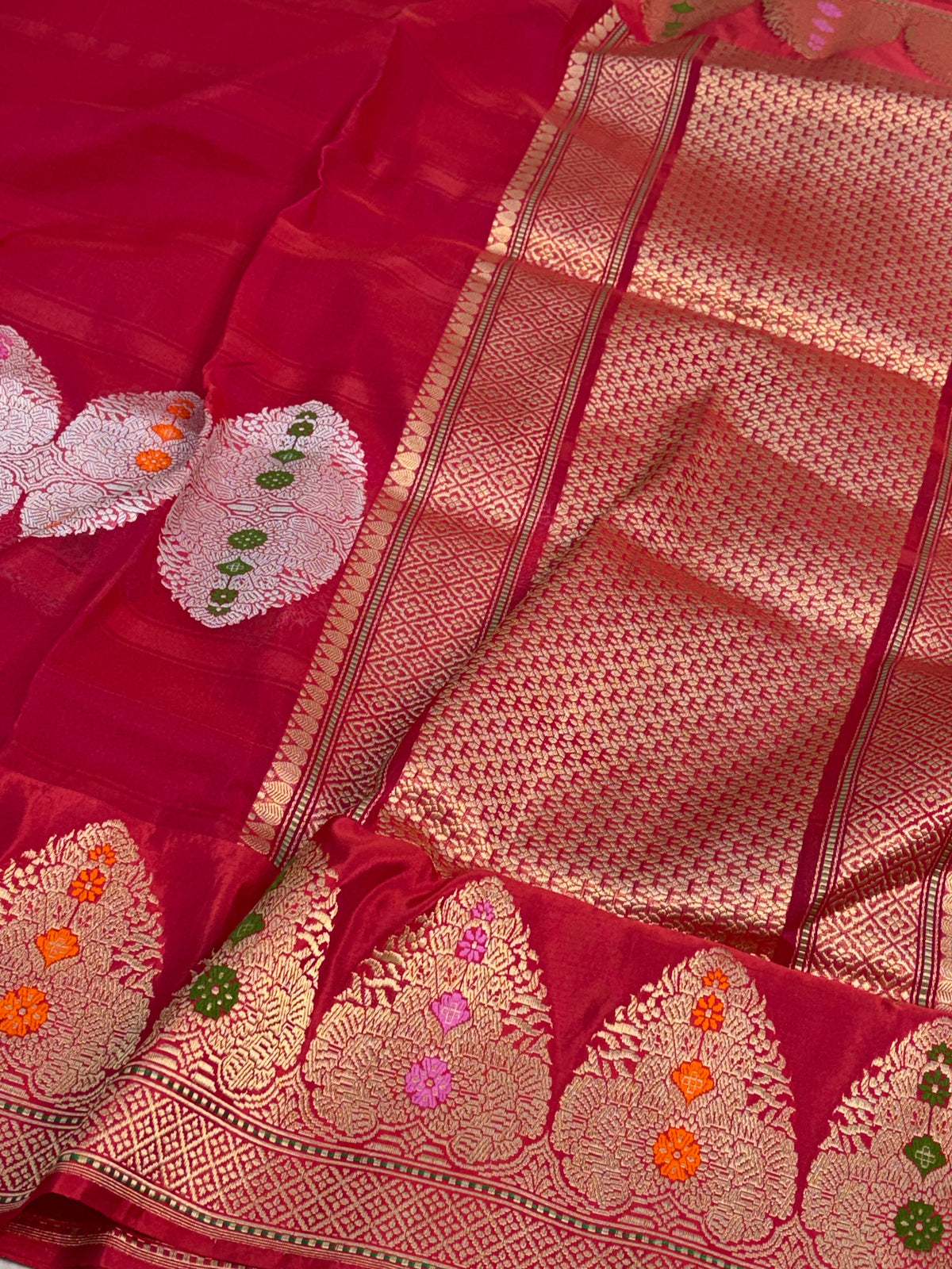 Red Handwoven Pure BANARSI Kora Silk Saree with KADHIYAL Border