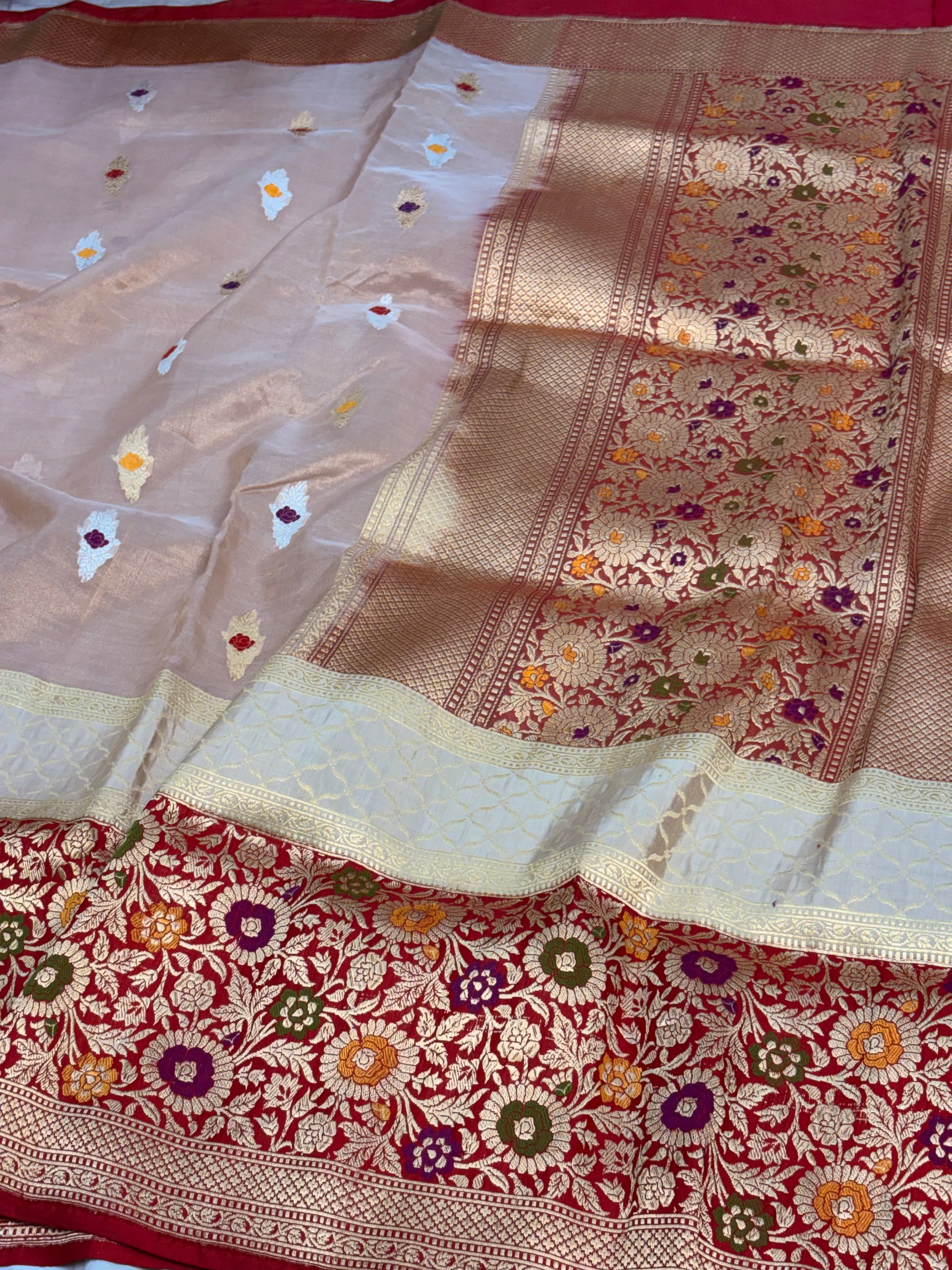 Lavender Handwoven Tissue Buti Banarasi Meenakari Saree with Kadhiyal Border