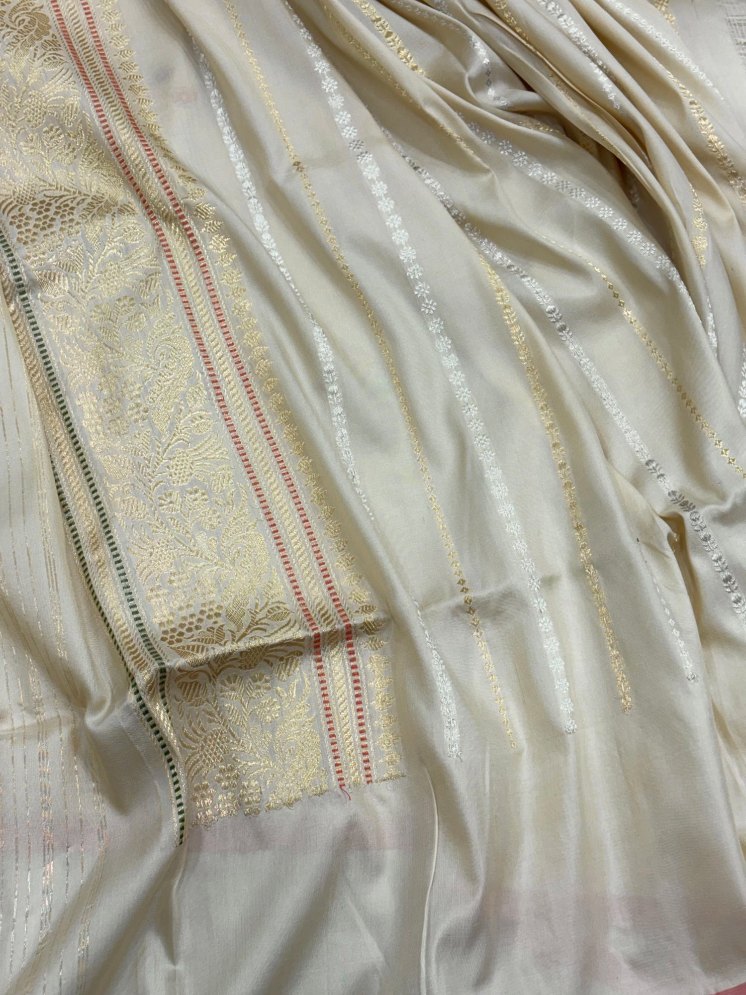 Ivory Banarasi Pure Katan Silk Handwoven Saree