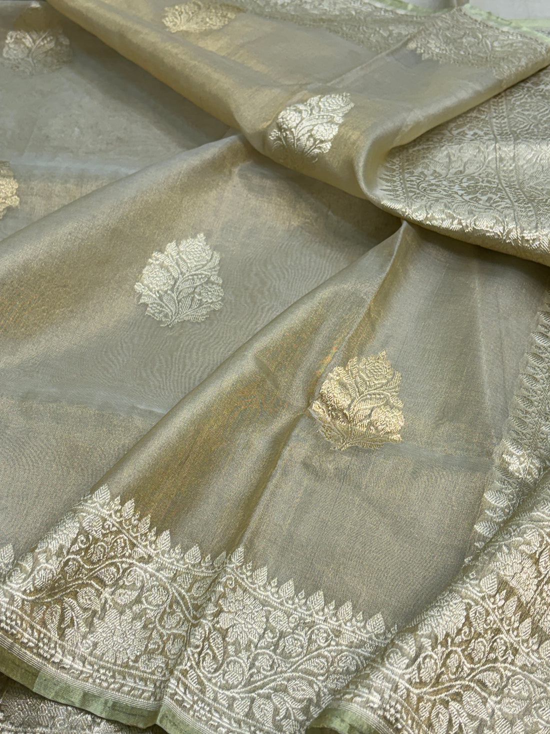 Light Mehendi Green Pure Banarasi Tissue Silk Saree