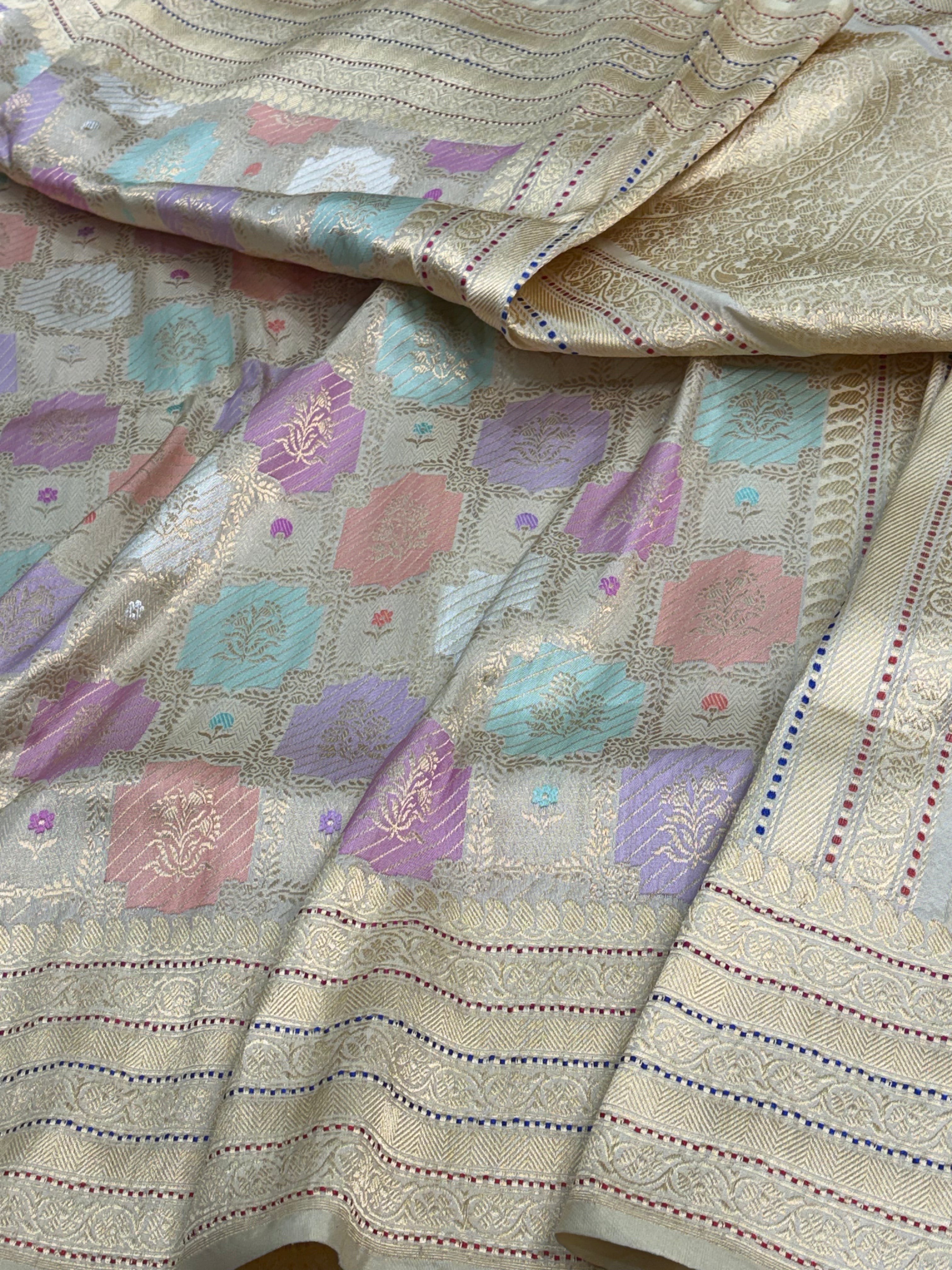 Handwoven Kadua Rangkat Banarasi Katan Silk Saree