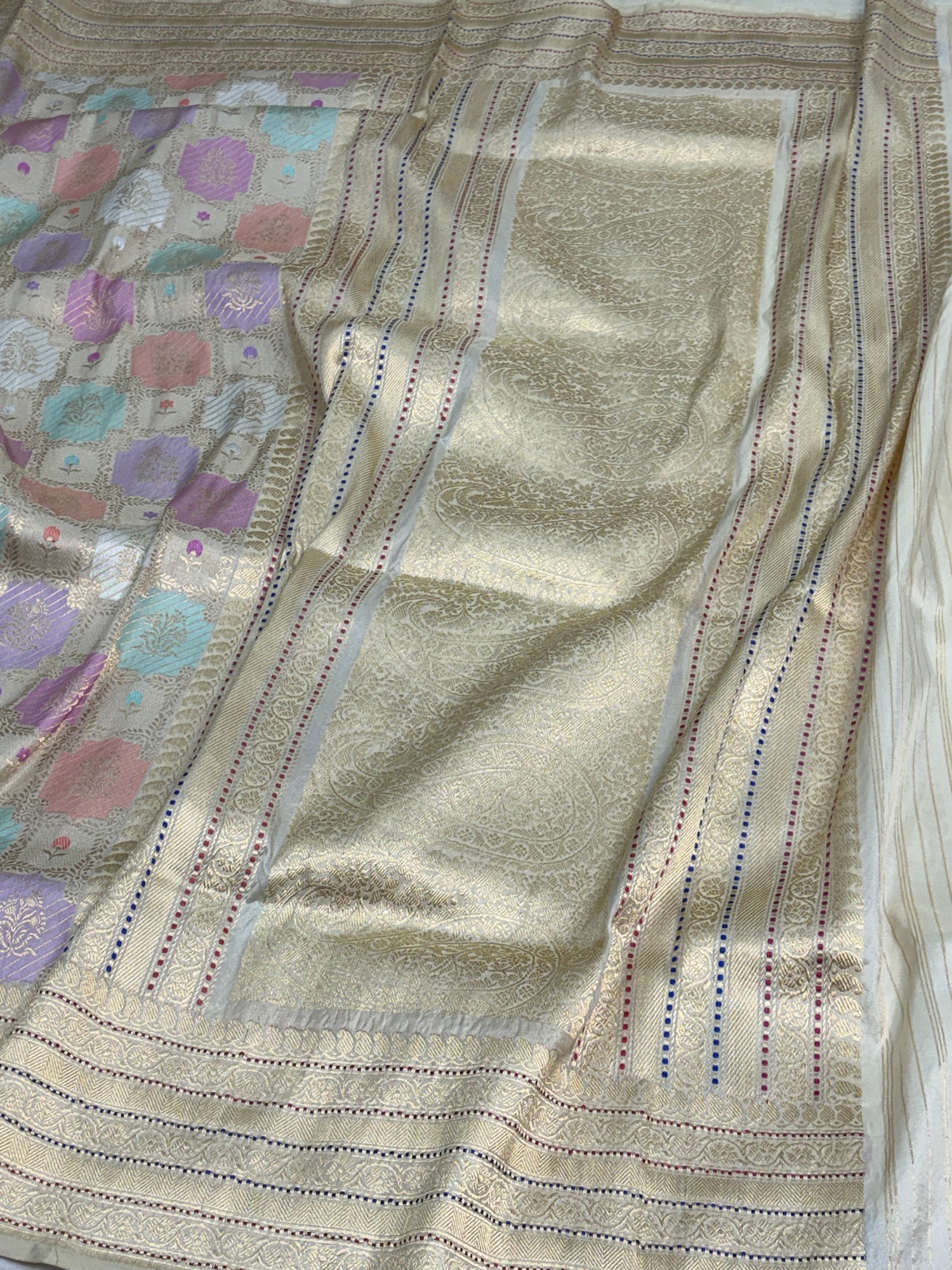 Handwoven Kadua Rangkat Banarasi Katan Silk Saree