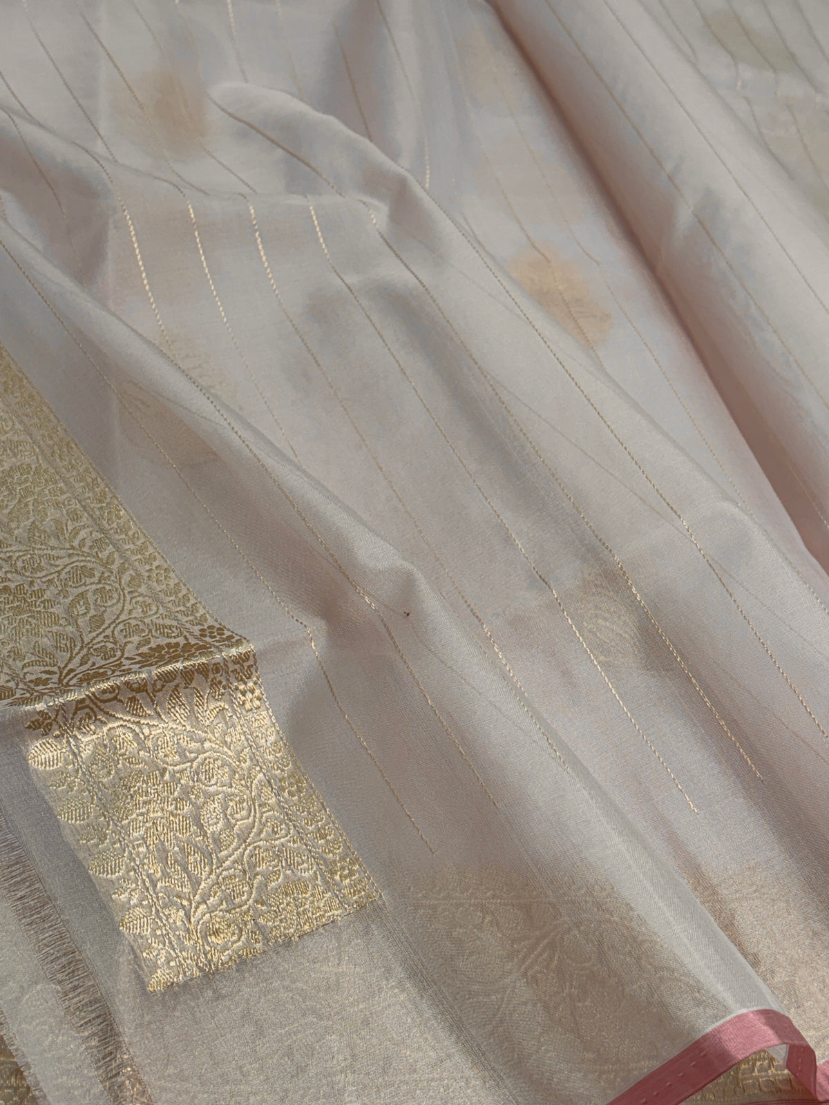 Powder Pink Pure Banarasi Kora Silk Saree