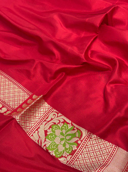 Lilac Kadhiyal Banarasi Katan Silk Saree with Red Meenakari Border