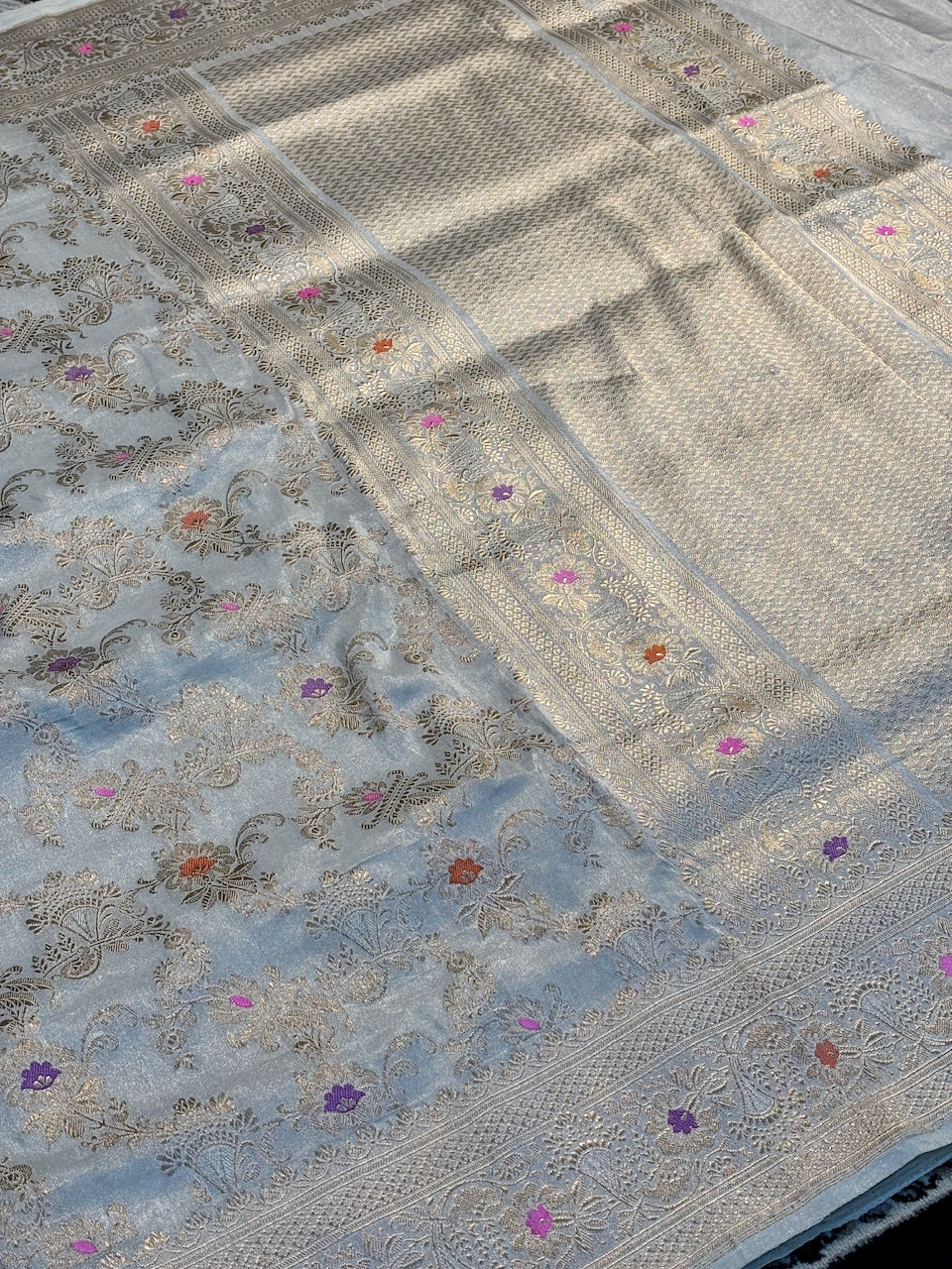 Ivory Tissue Banarasi Silk Handwoven Saree