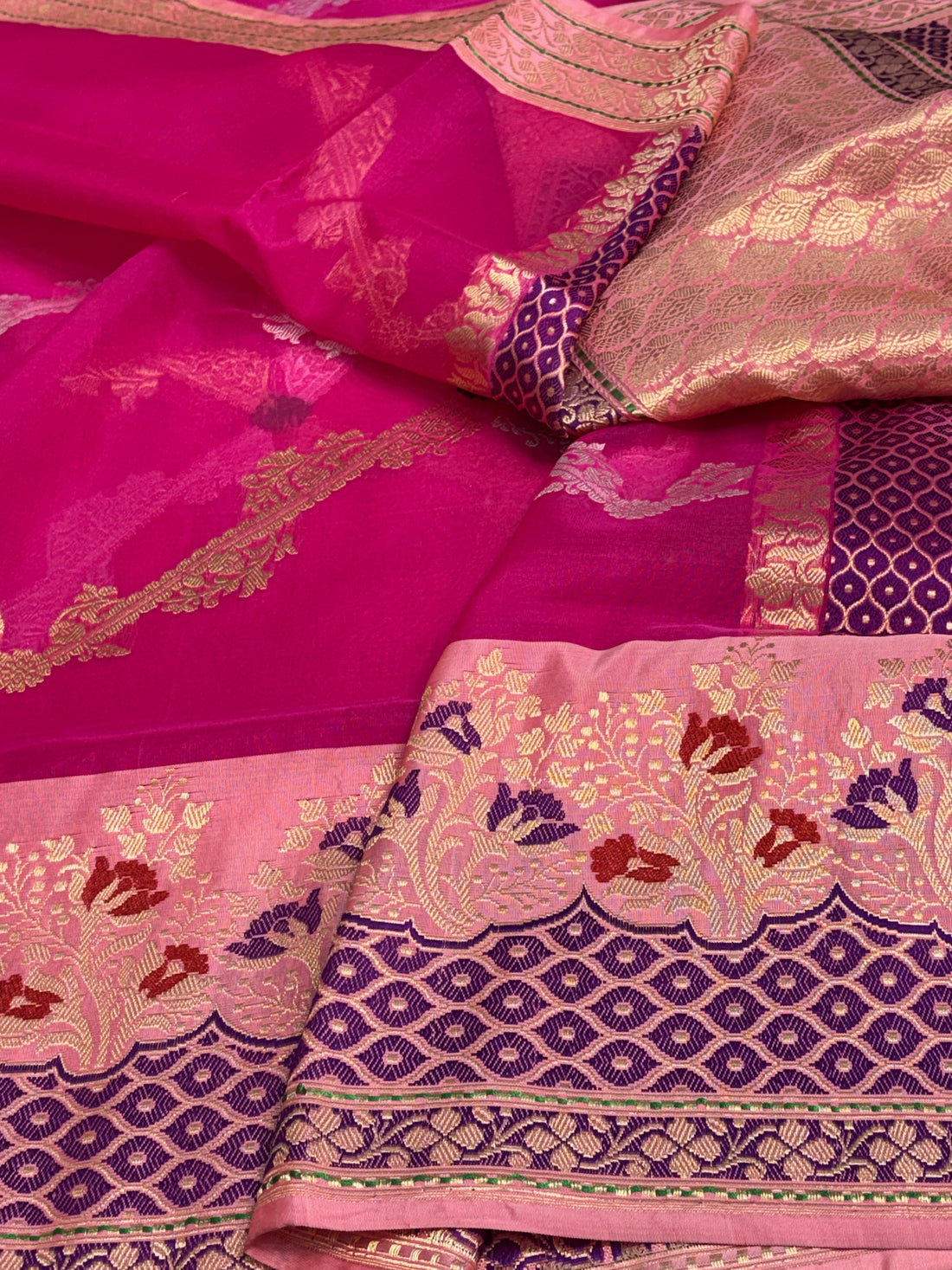 Pink Kadhiyal Banarasi Kora Silk Saree with Rich Zari Border