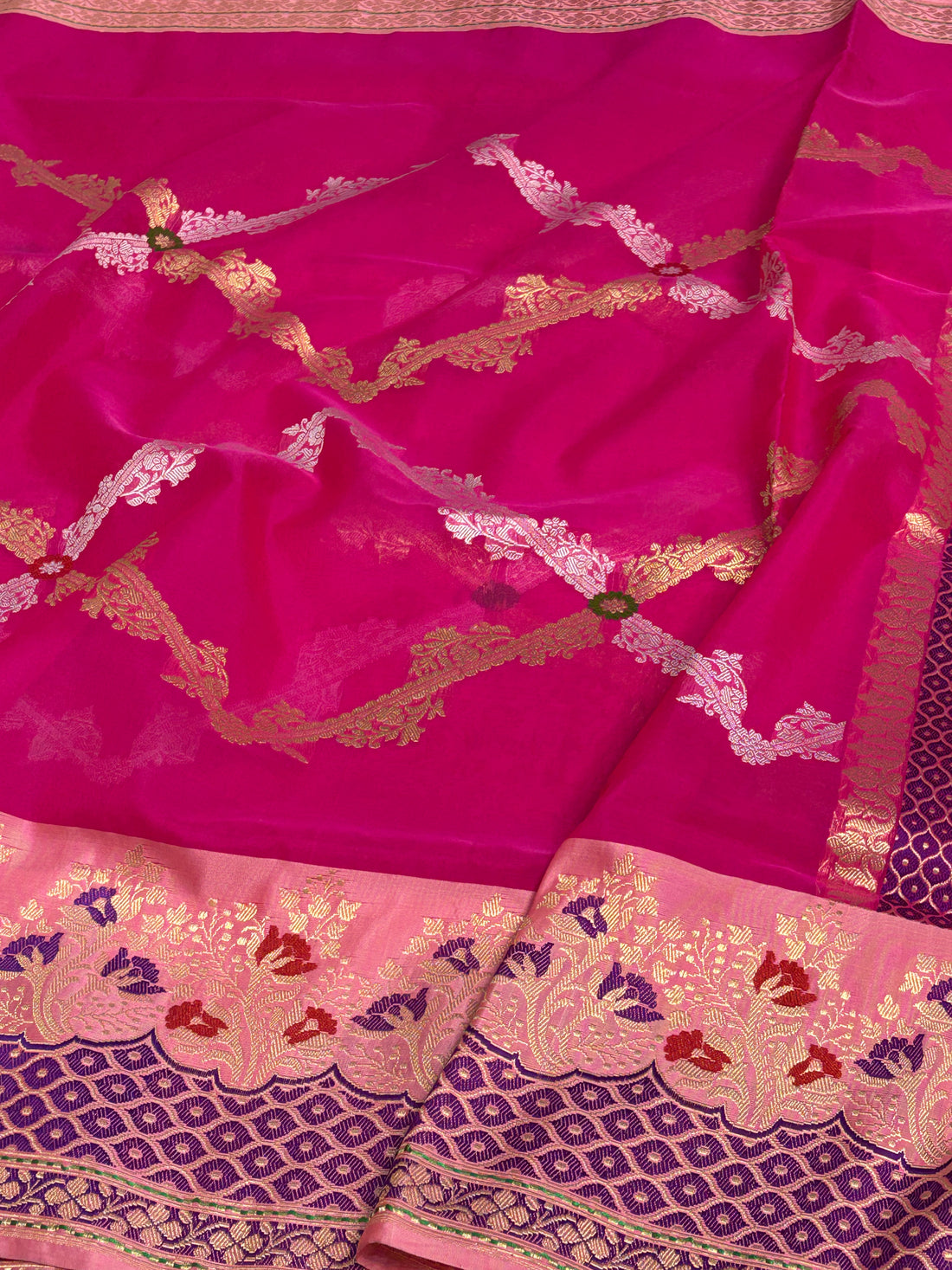 Pink Kadhiyal Banarasi Kora Silk Saree with Rich Zari Border