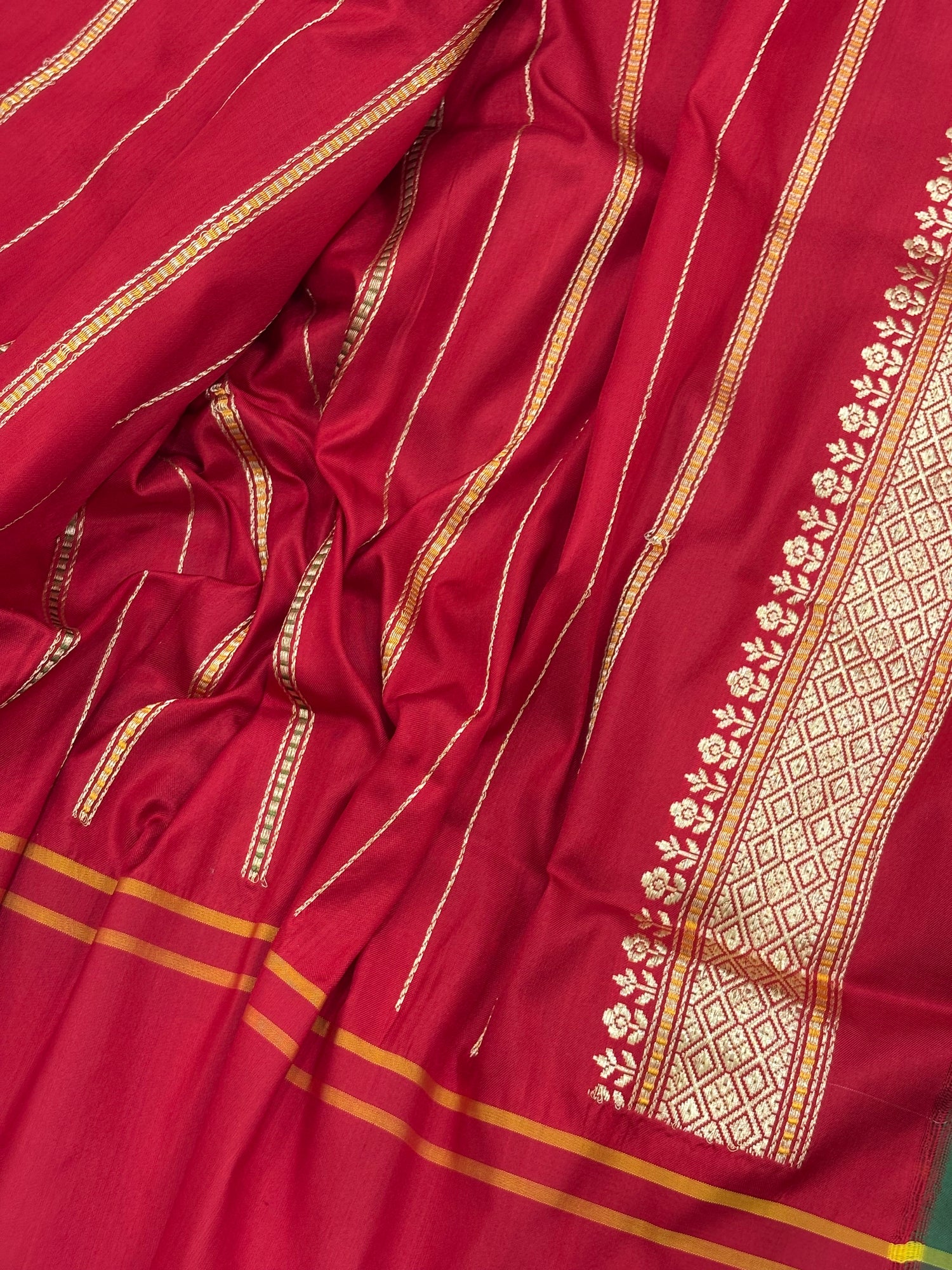 Bottle Green Pure Banarasi Ektara  Silk Handwoven Saree