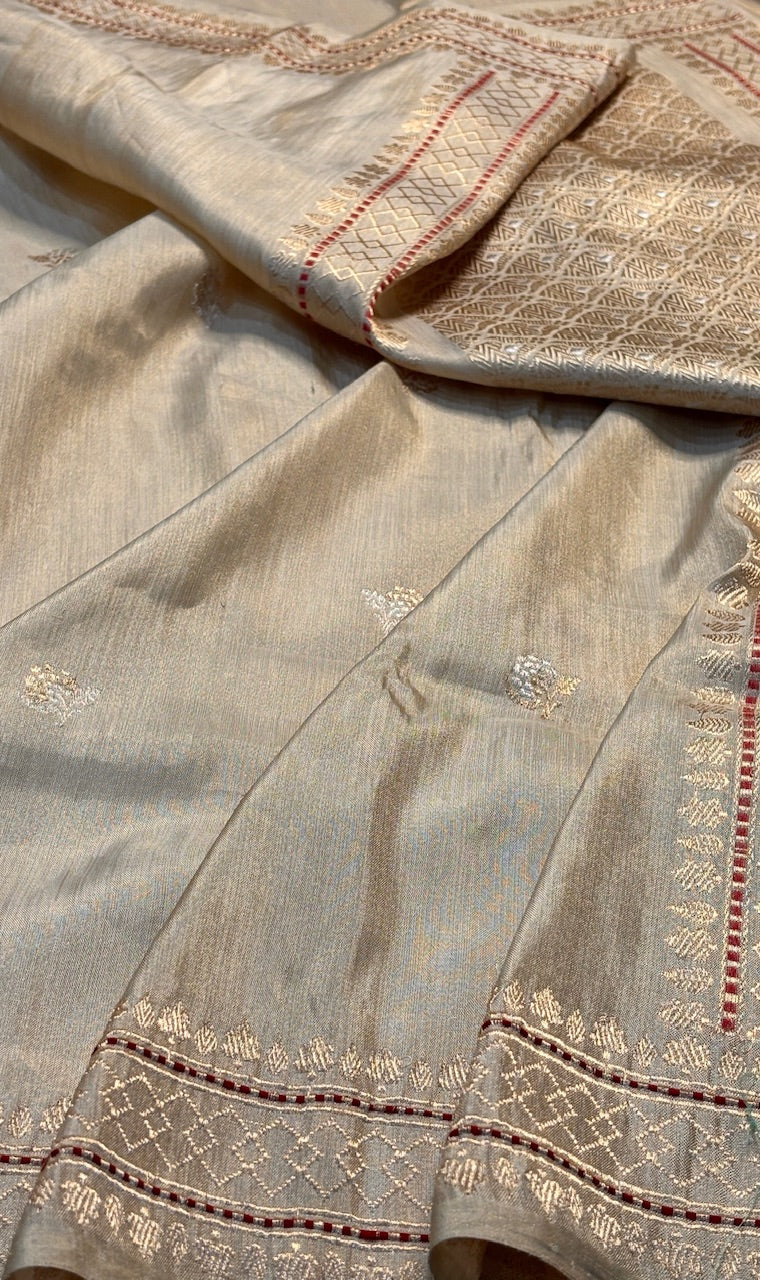 Ivory Tissue Banarasi Silk Handwoven Saree