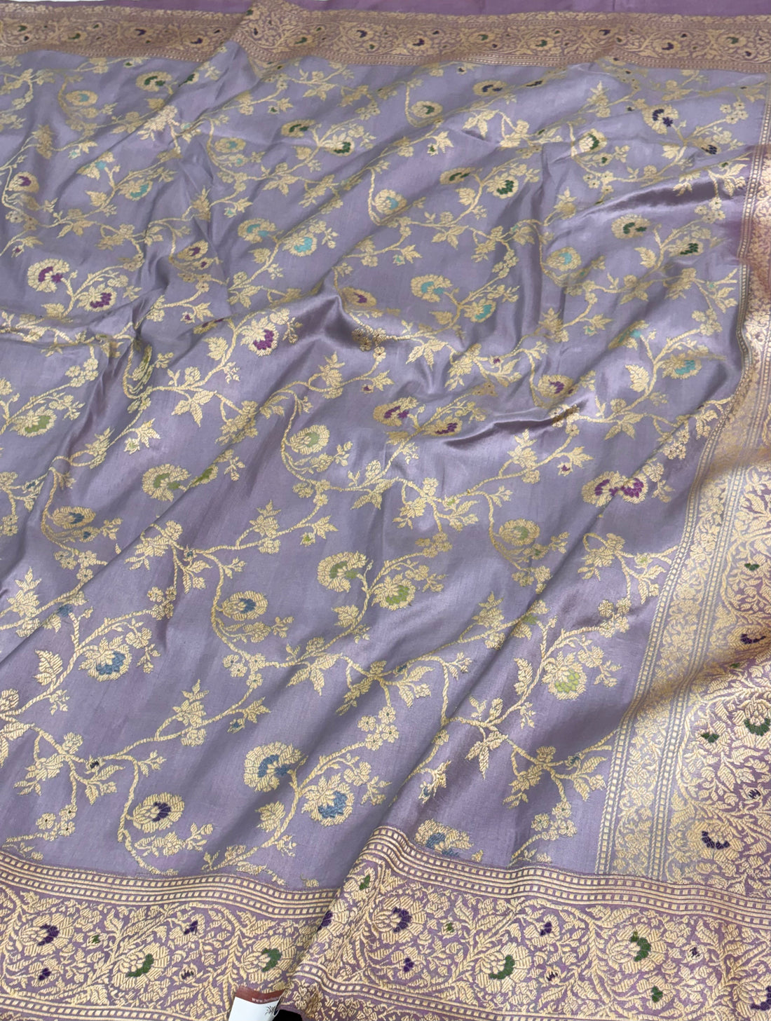 Lilac Banarasi Pure Katan Silk Meenakari Jaal Weaving Saree
