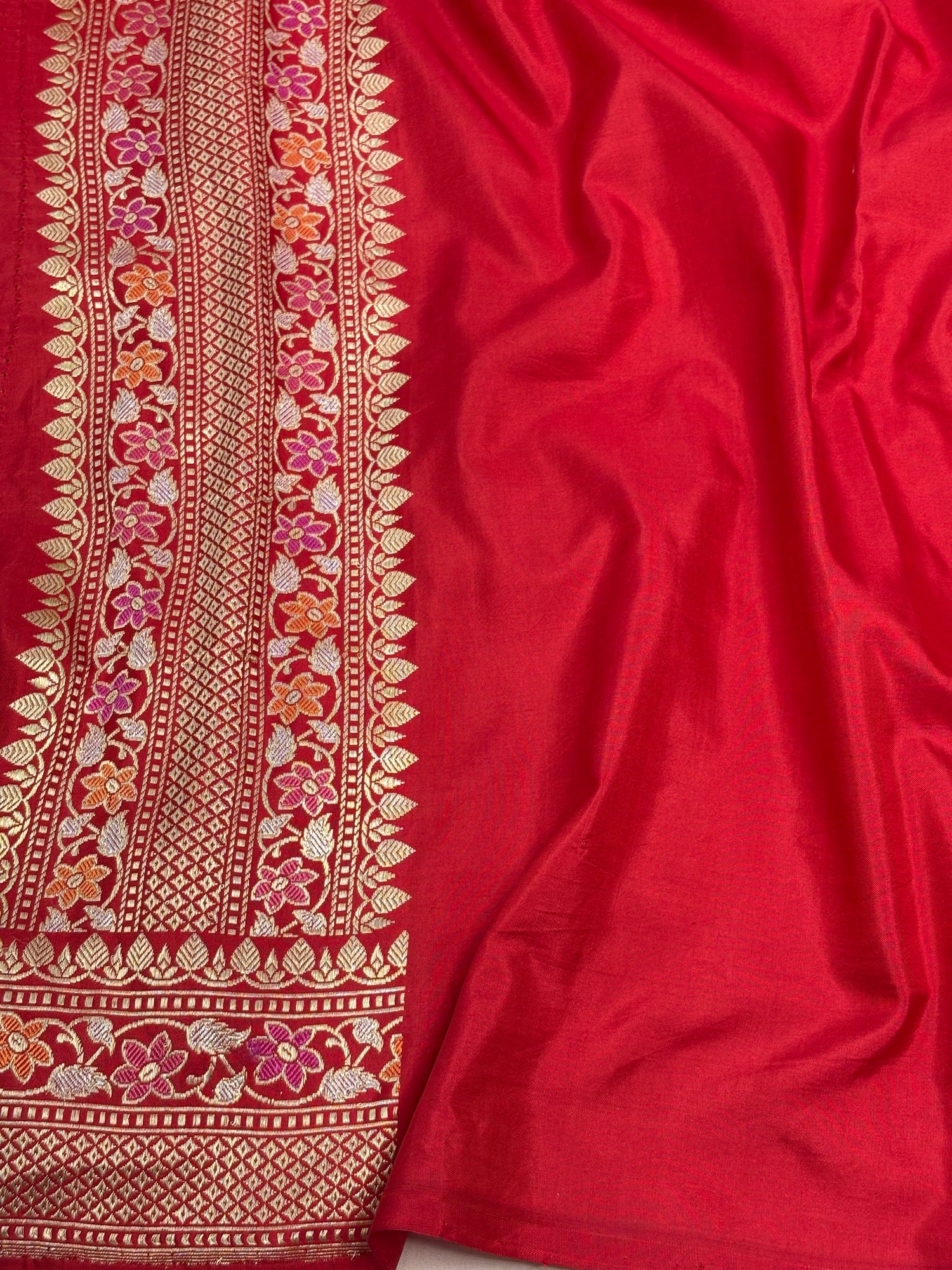 Vintage Traditional Red Banarasi Rupa Sona Jaal Saree